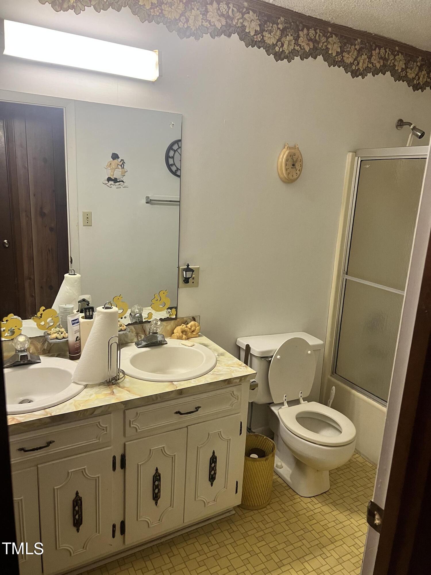 901 Oliver Street Property Photo 12