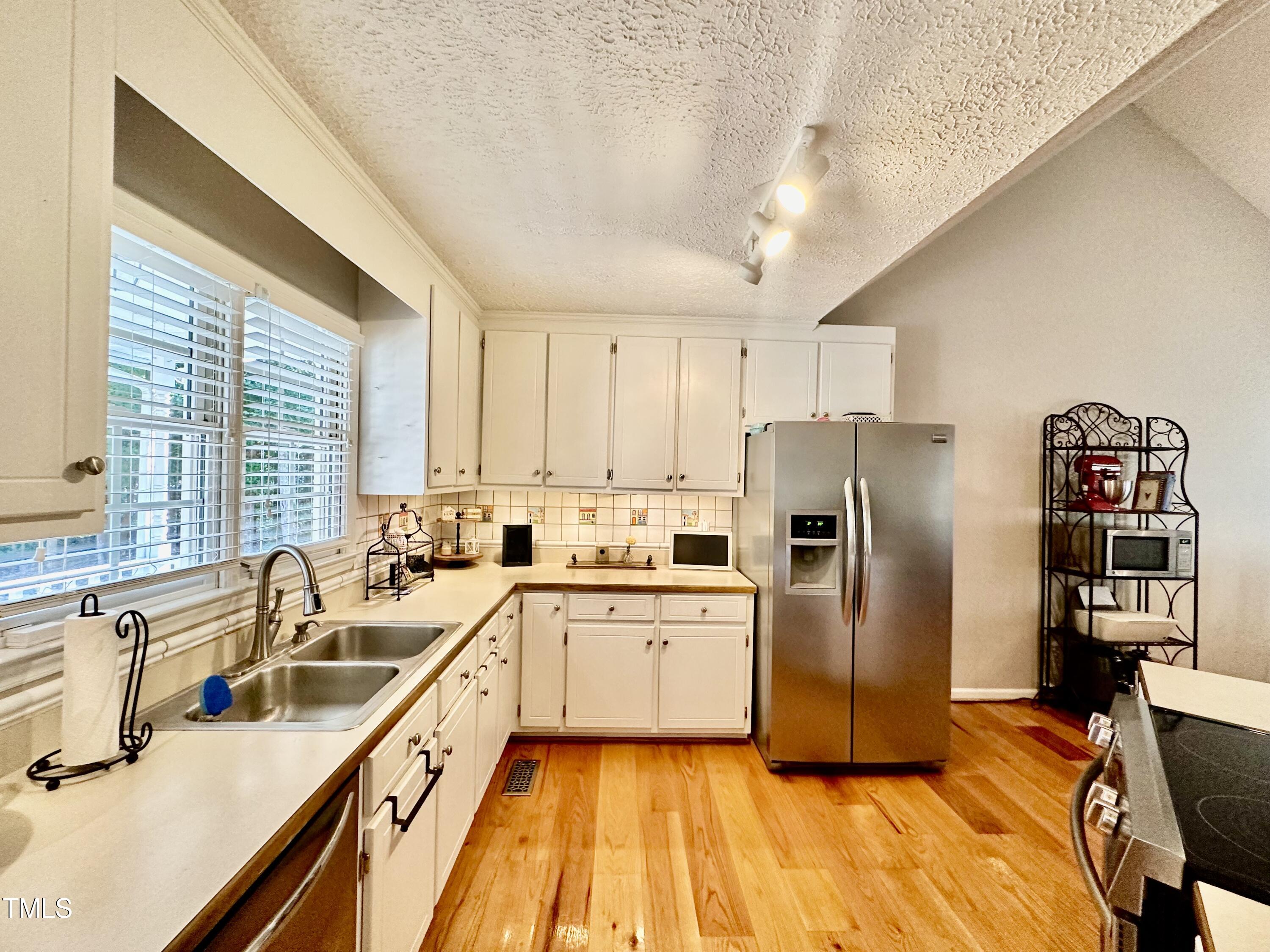 30 Granite Drive Property Photo 4