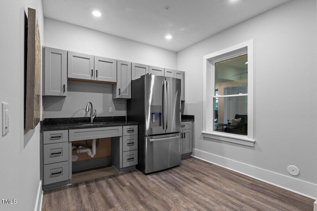 1001 Mulford Court # A2 Property Photo 9