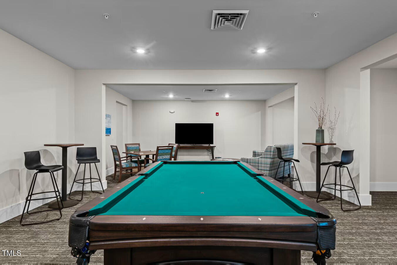 1001 Mulford Court # A2 Property Photo 16