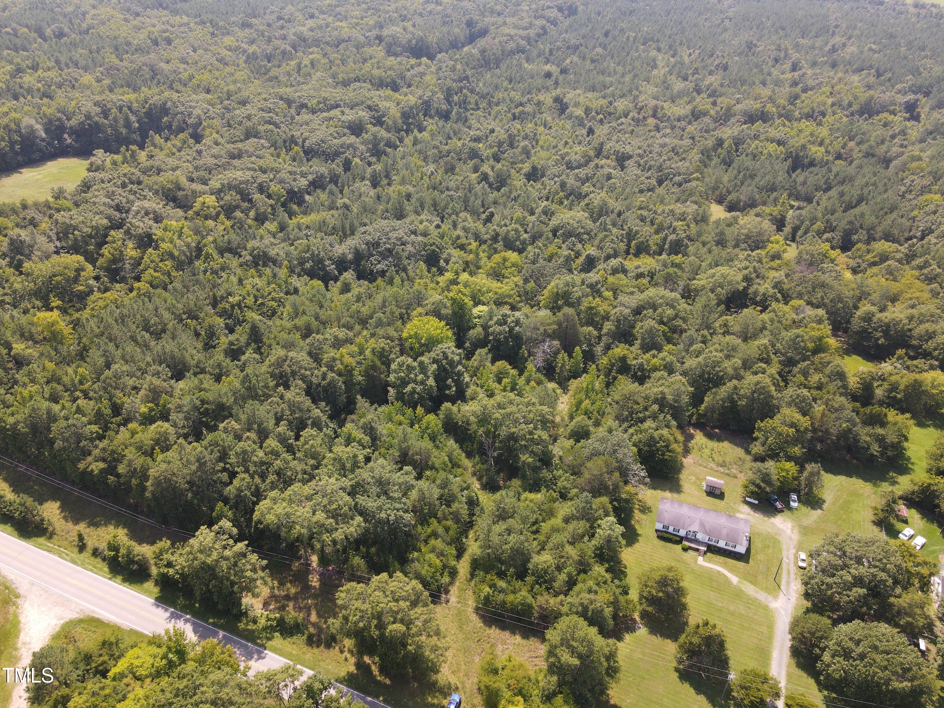 9171 Us Hwy 15 Property Photo 2