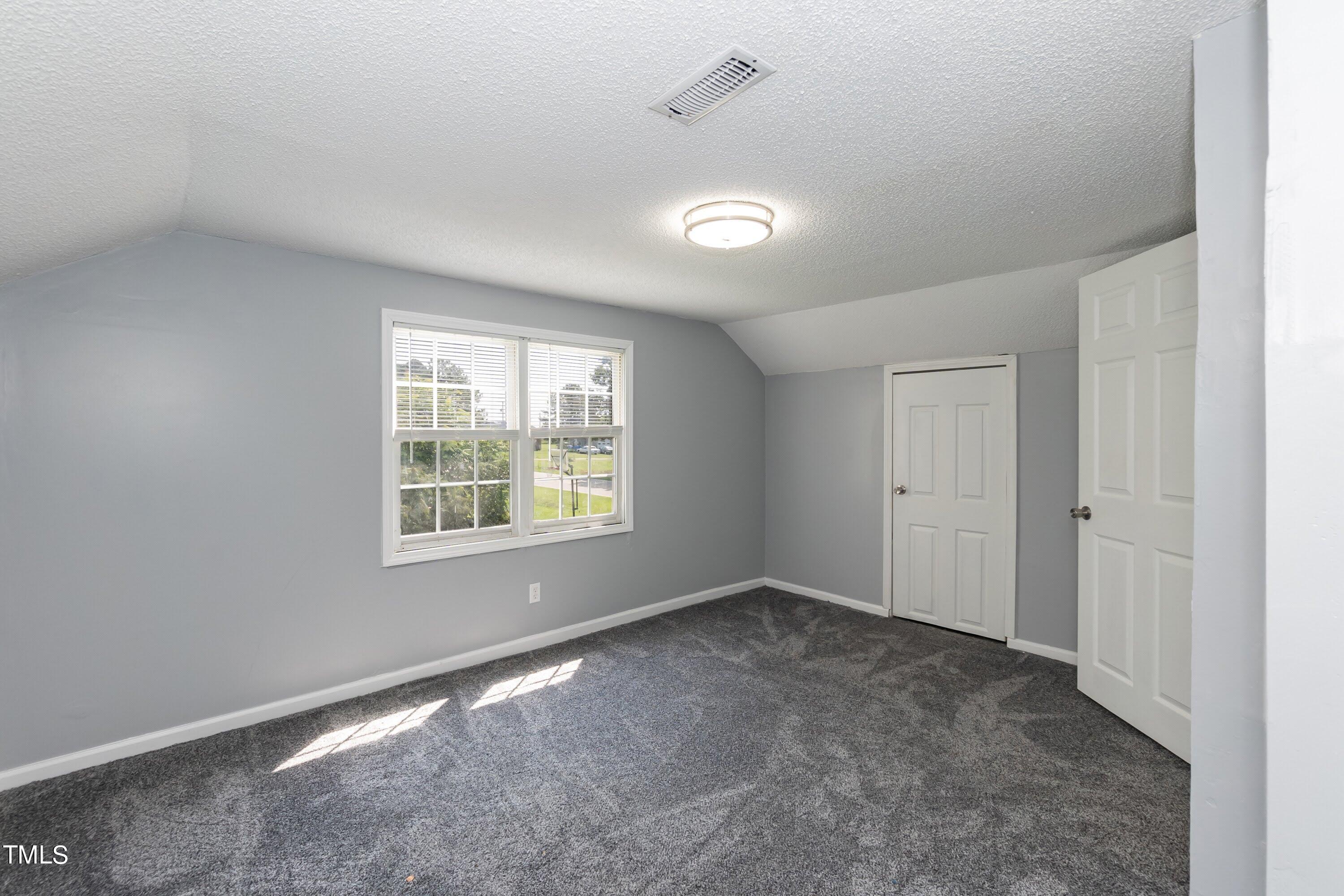 884 No Bottom Road Property Photo 12
