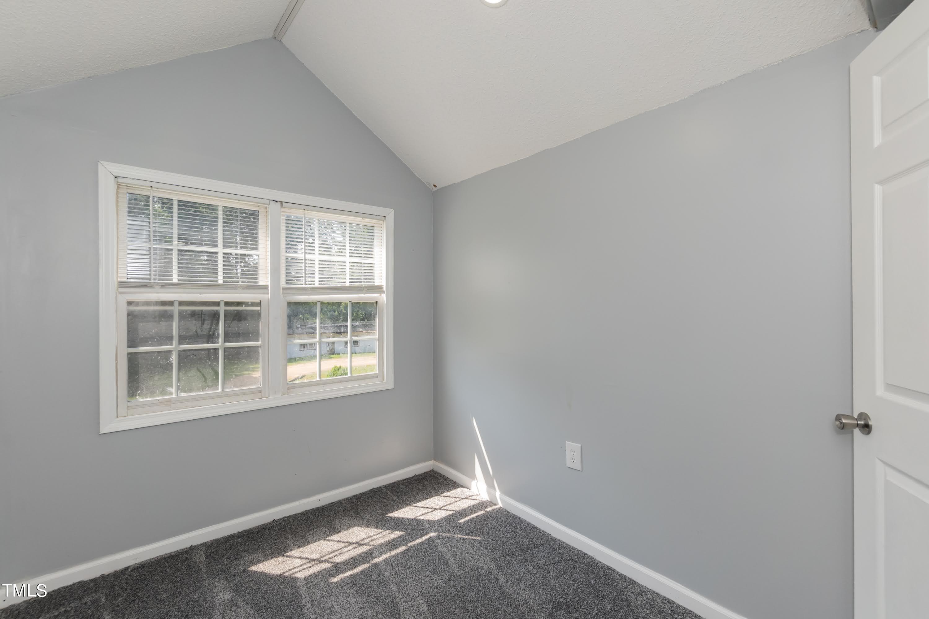 884 No Bottom Road Property Photo 19