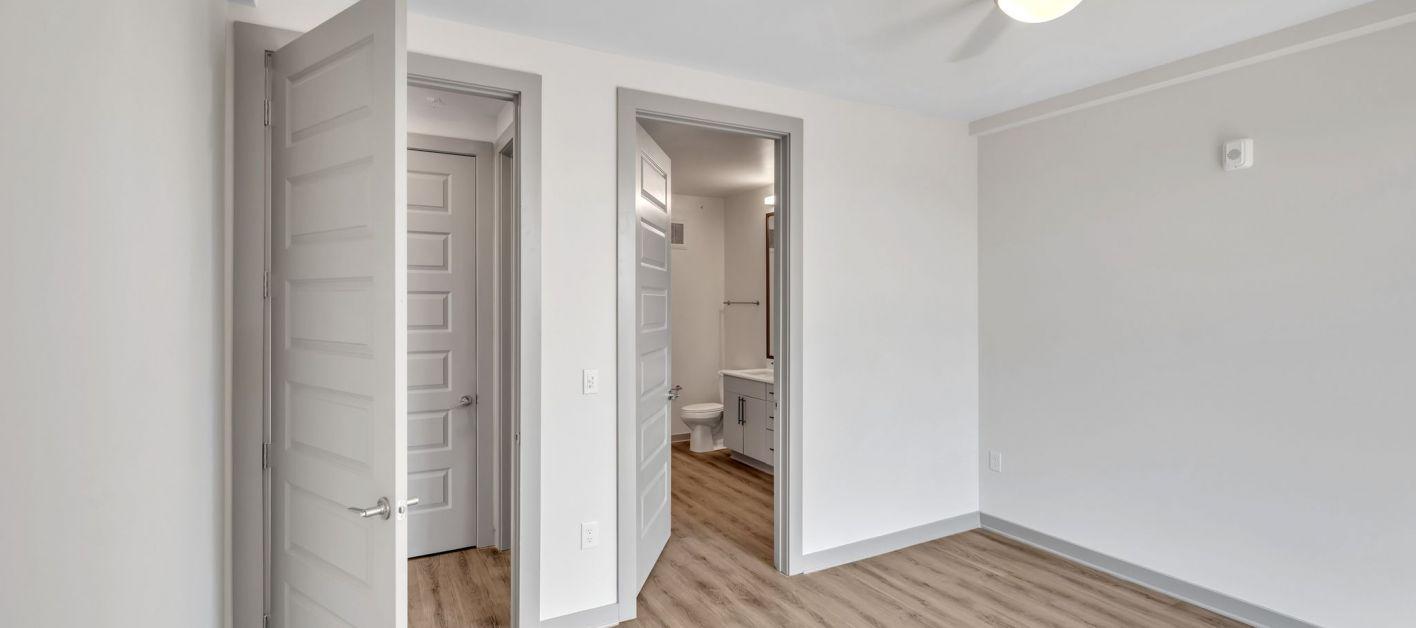 5580 Farrington Road # 404 Property Photo 5