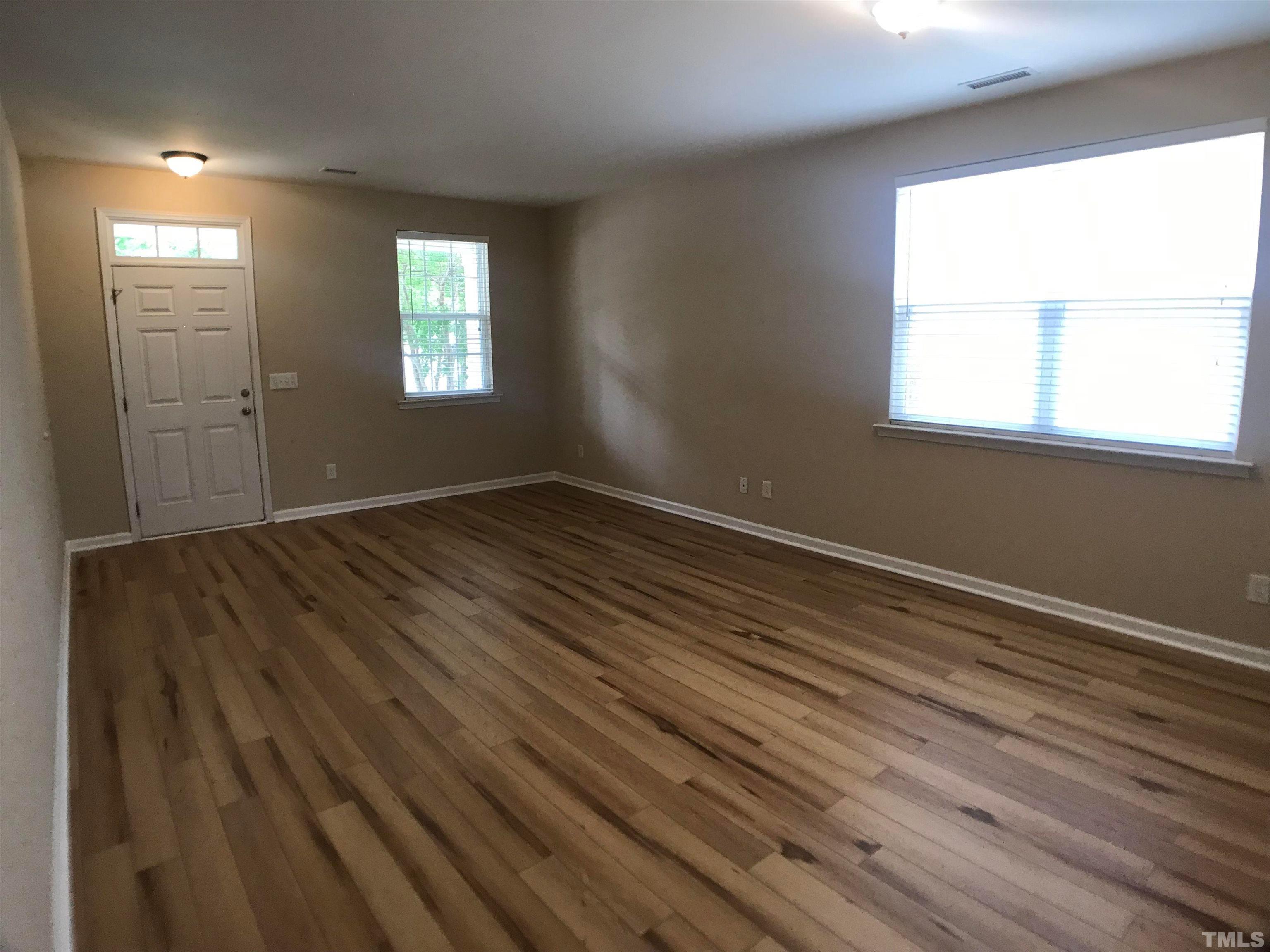 1139 Brookhill Way Property Photo 3