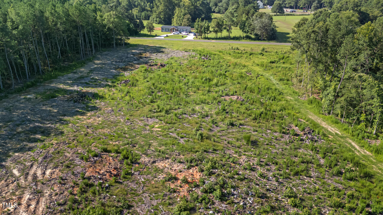 1474 Castle Rock Farm Road Property Photo 6
