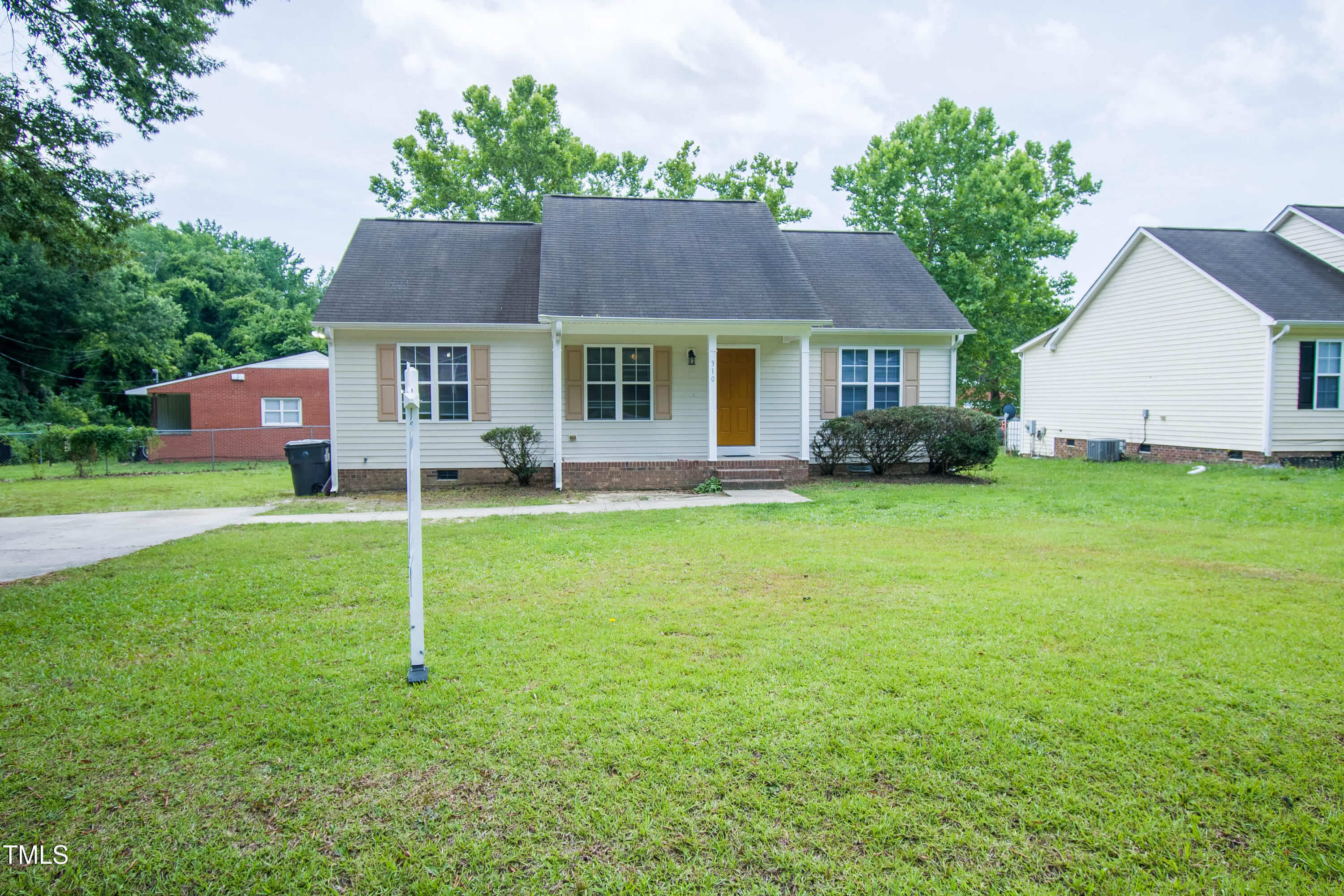 310 E Horton Street Property Photo 1
