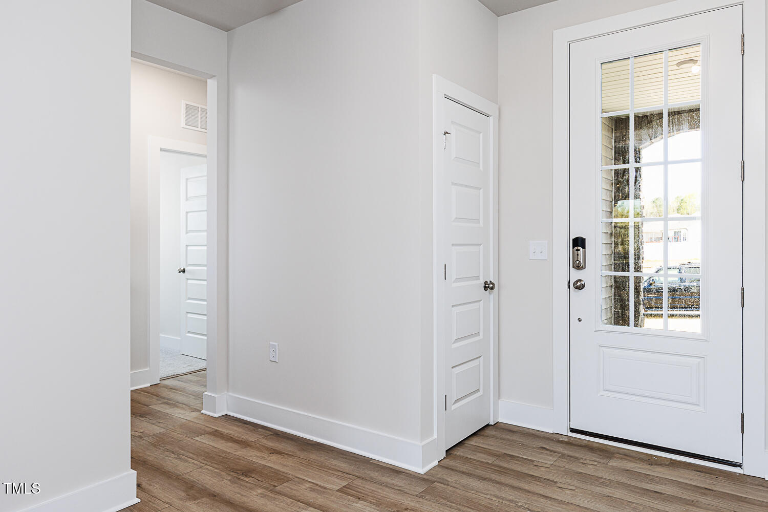 472 Barbour Farm Lane Property Photo 15