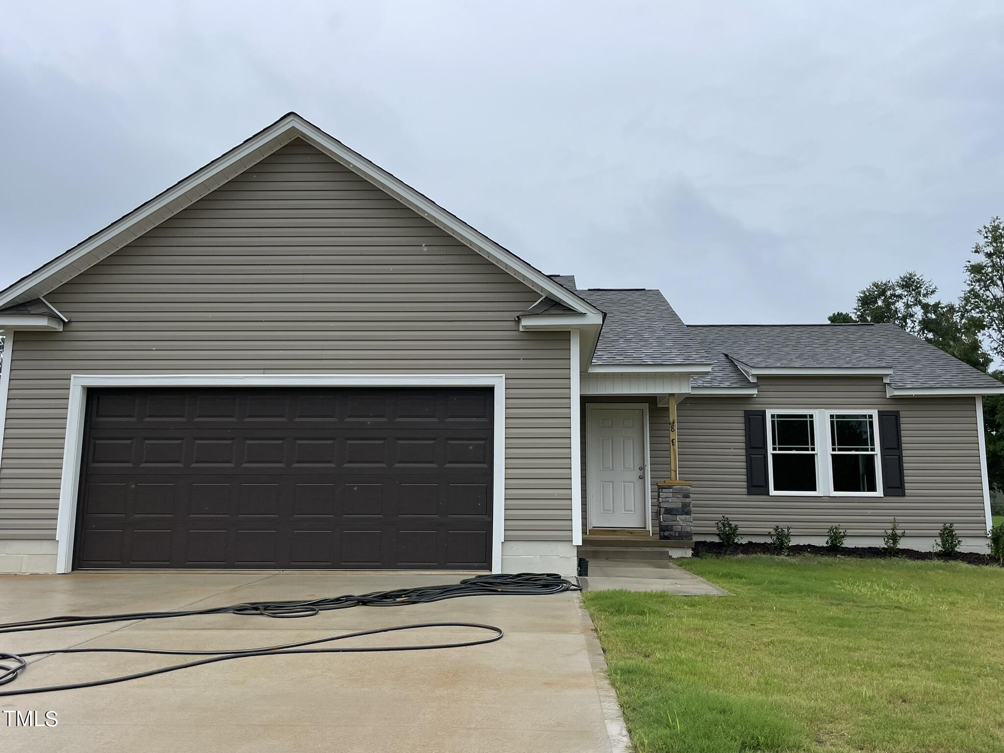 83 Oakfield Trace Drive Property Photo 1