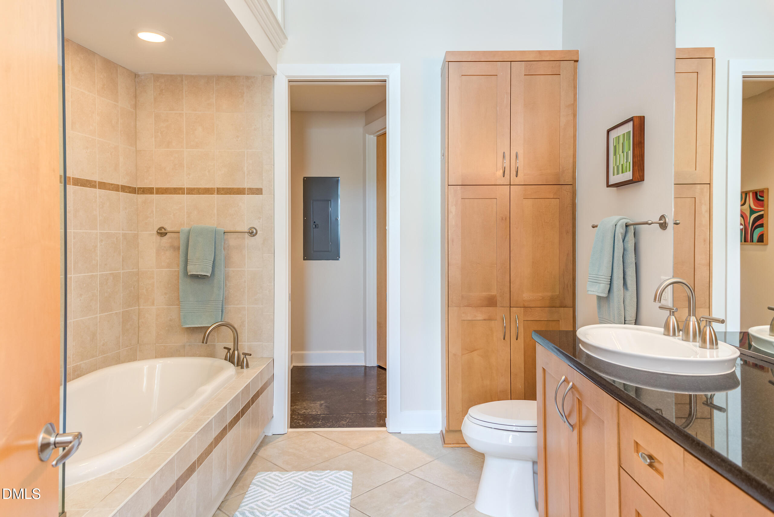 2608 Erwin Road 417 Property Photo 26