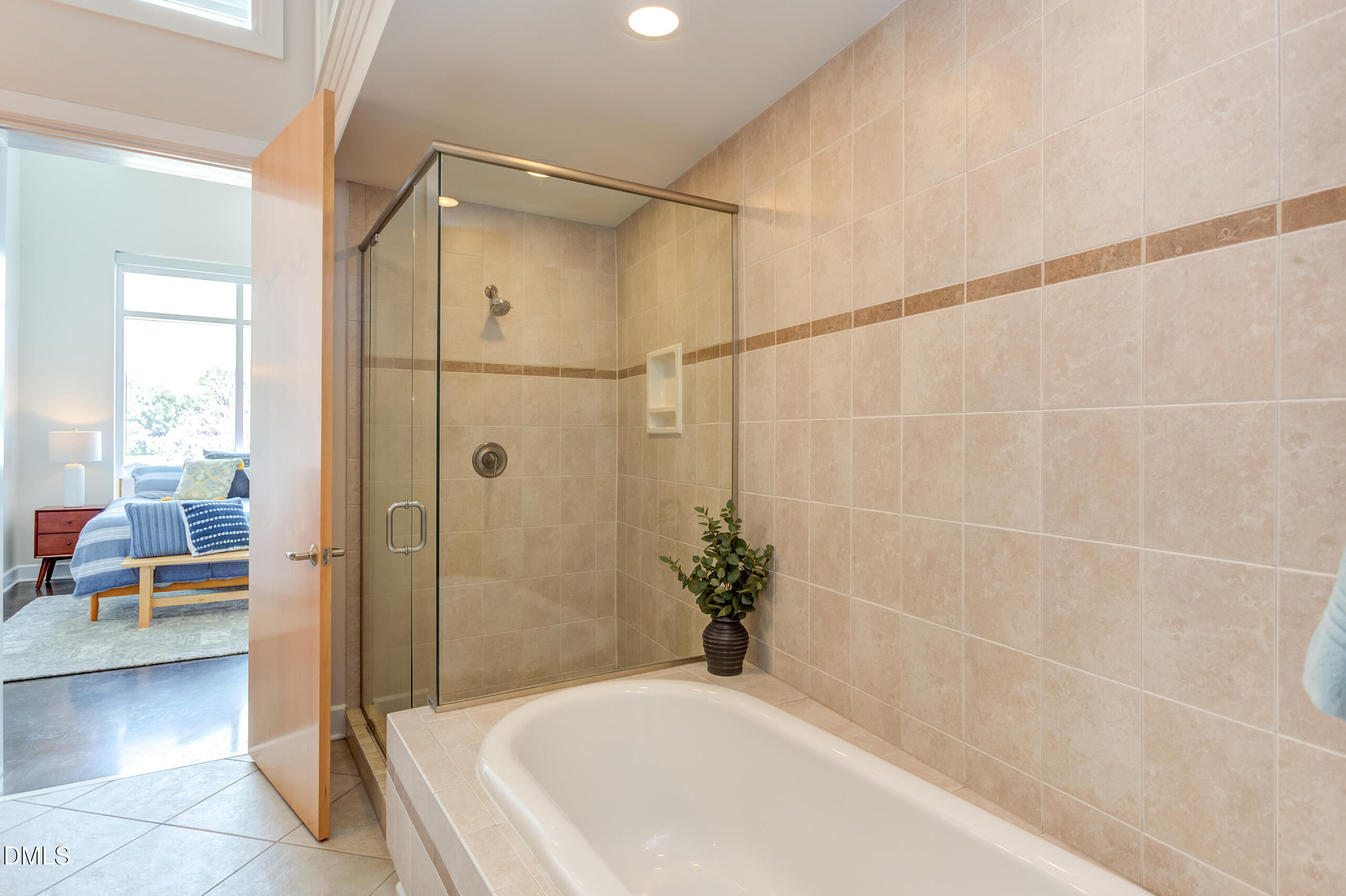 2608 Erwin Road 417 Property Photo 28