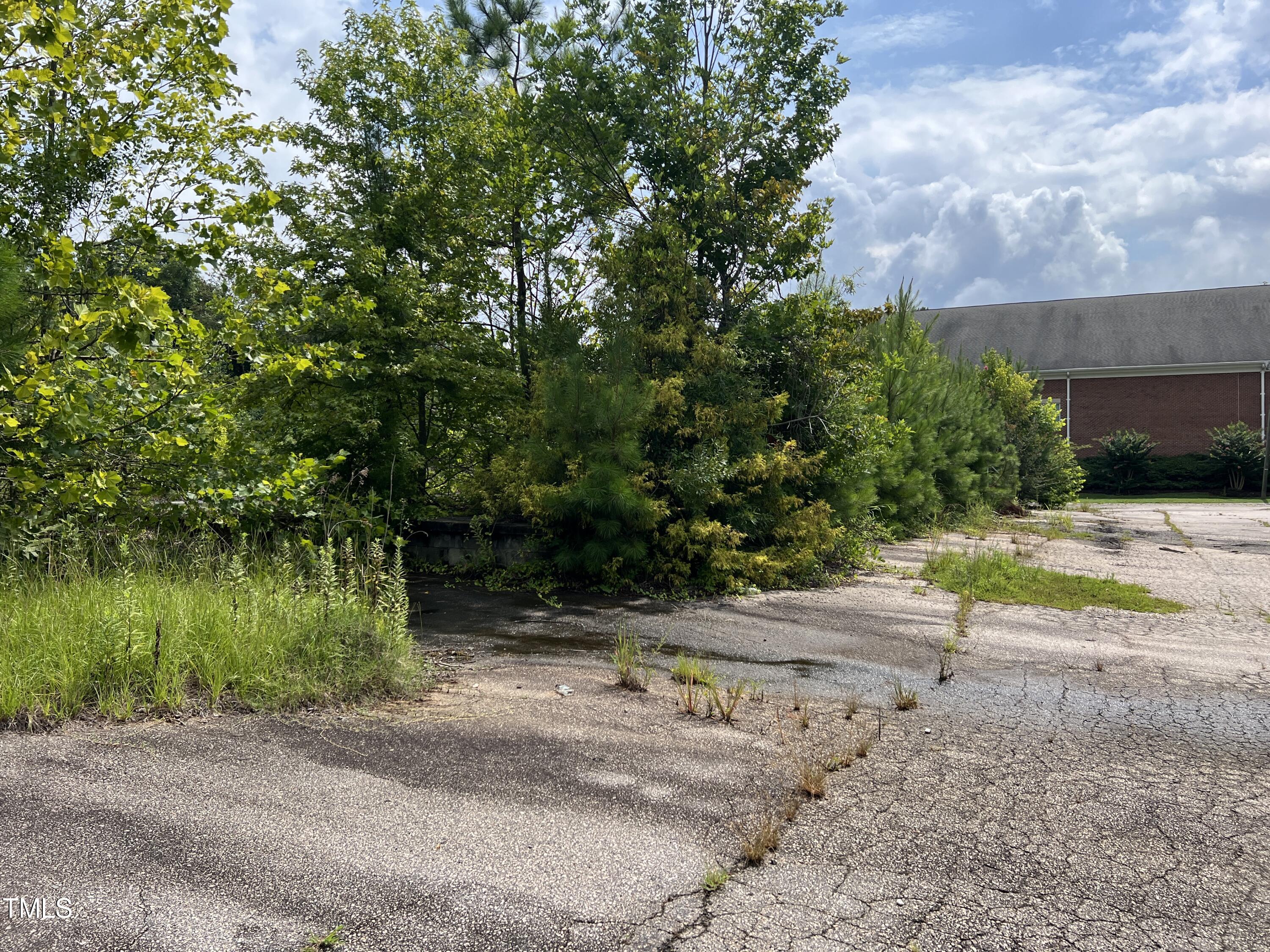 216 W Franklin Street Property Photo 16