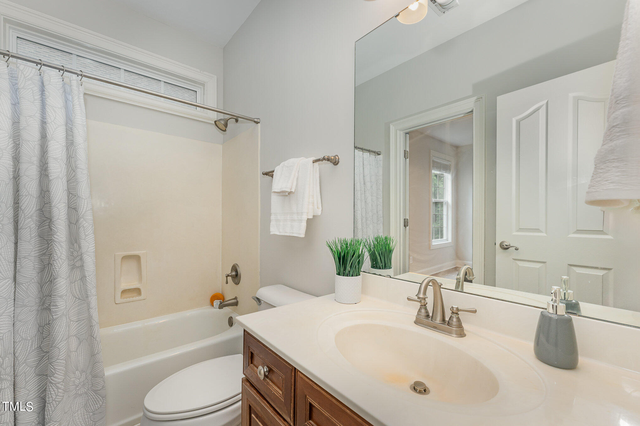 2235 Clayette Court Property Photo 31