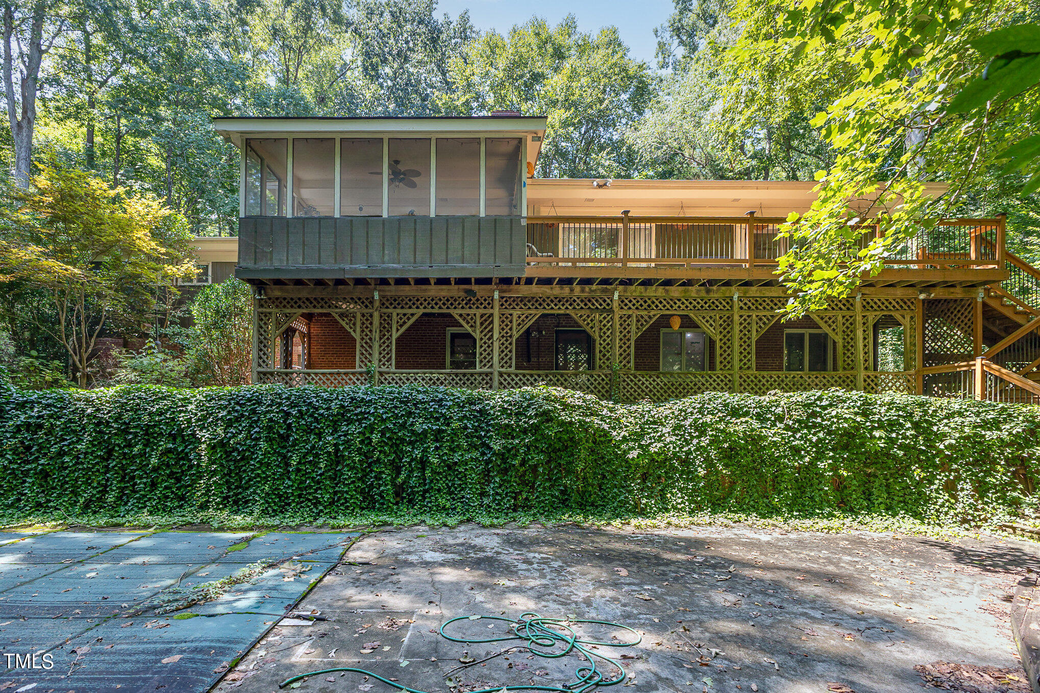 9500 Ligon Mill Road Property Photo 10