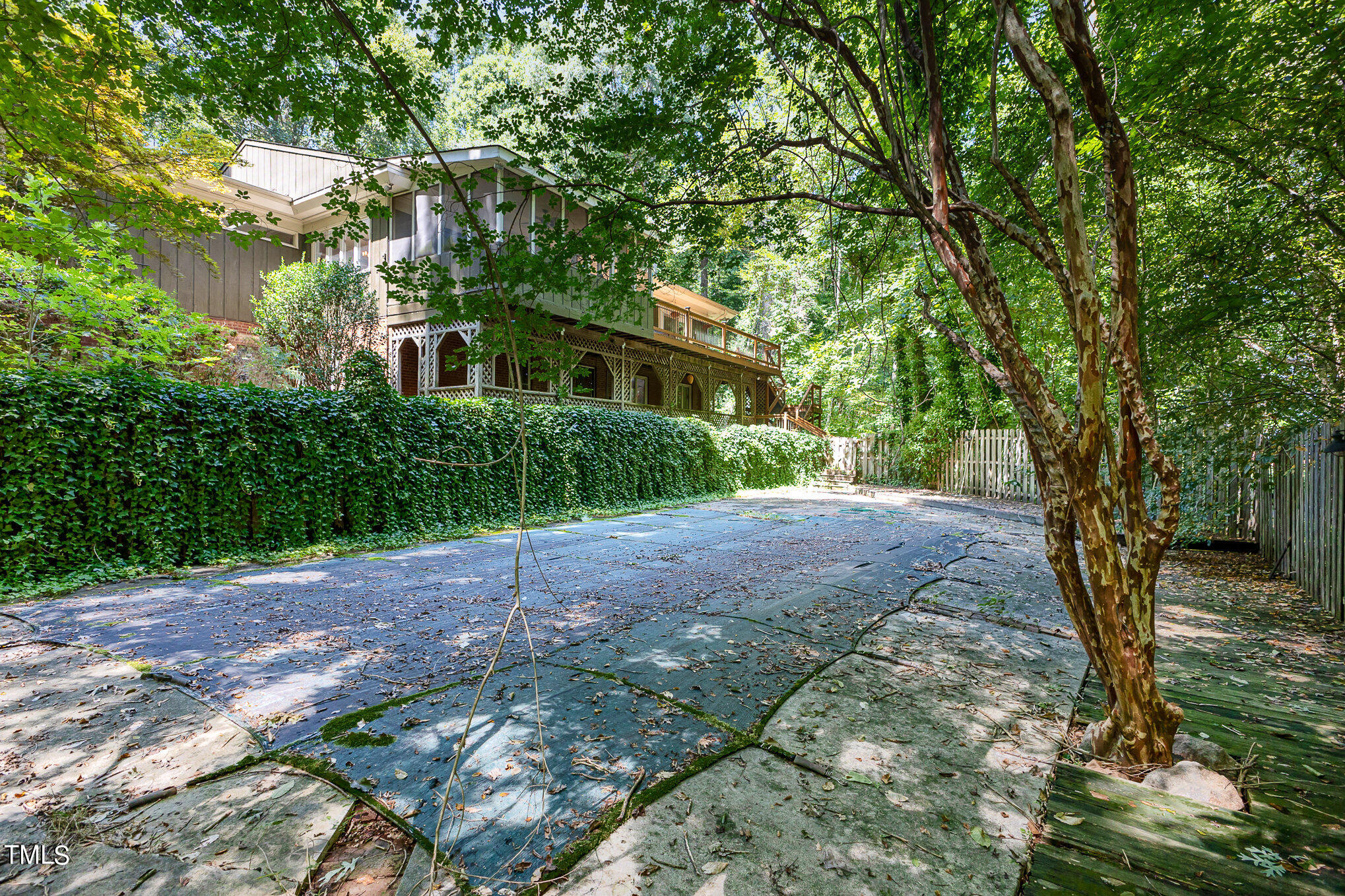 9500 Ligon Mill Road Property Photo 11