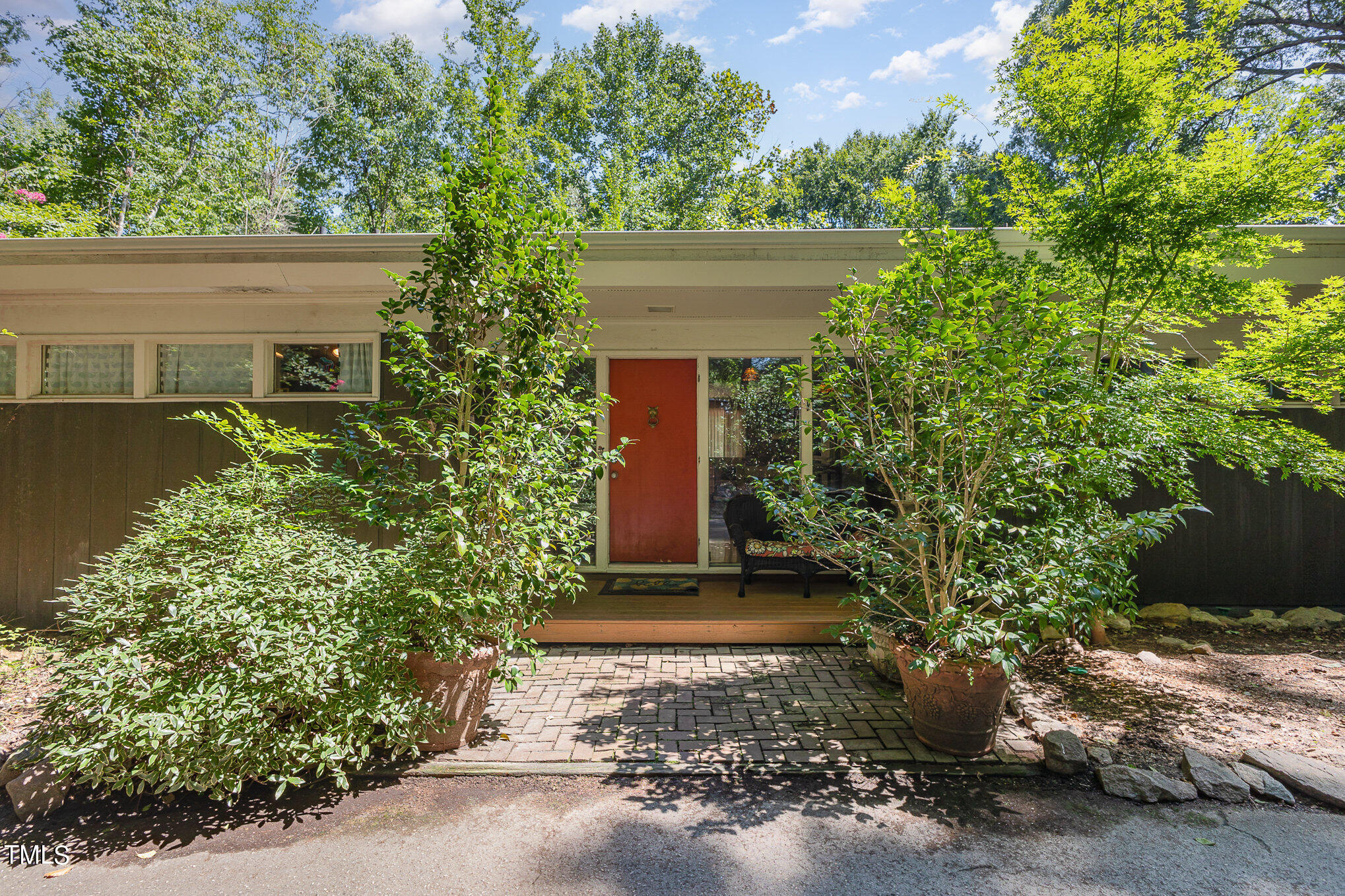 9500 Ligon Mill Road Property Photo 4