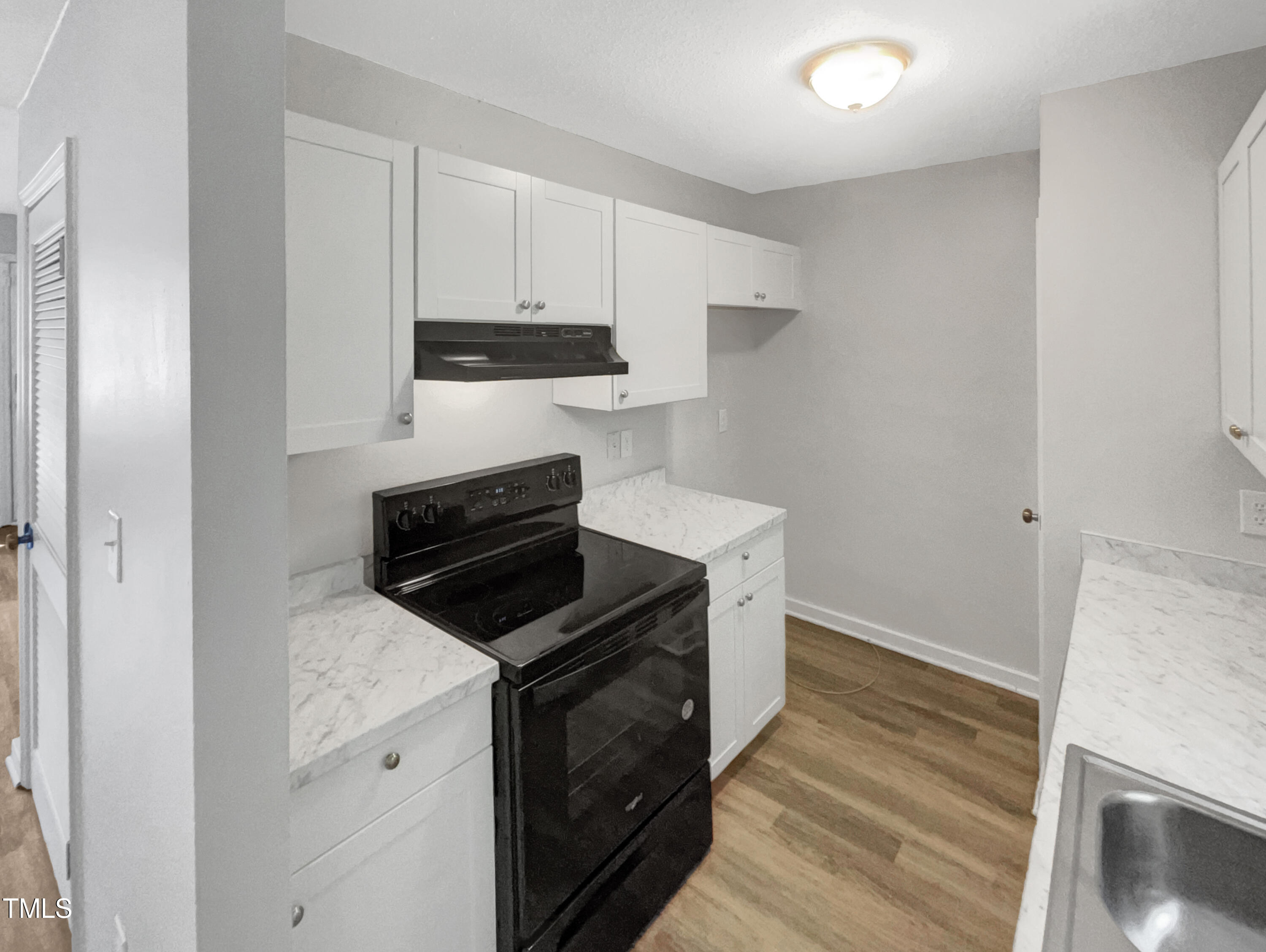 2146 Charles Street # 9 Property Photo 2