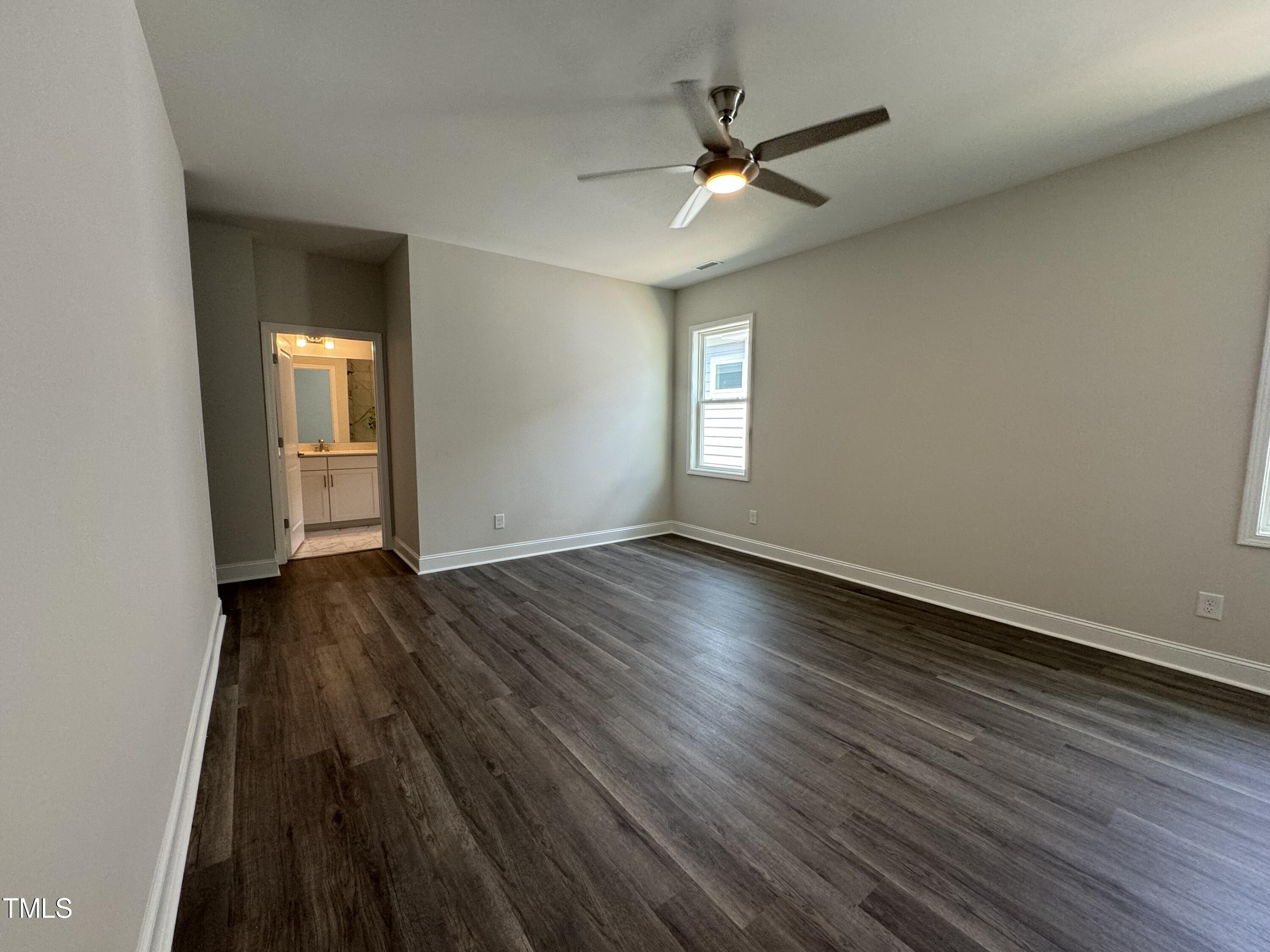 324 Village Walk Drive Property Photo 10