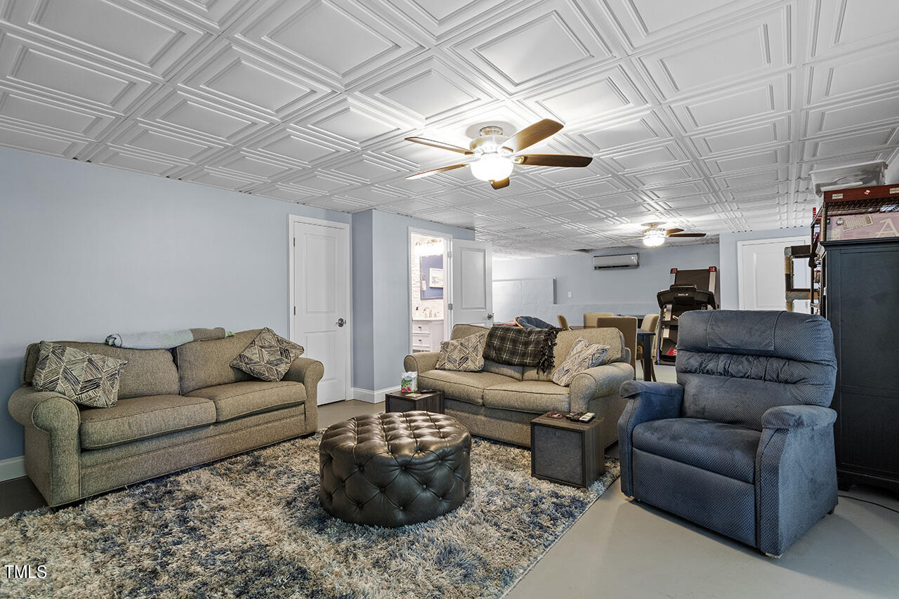 120 Westcott Court Property Photo 28