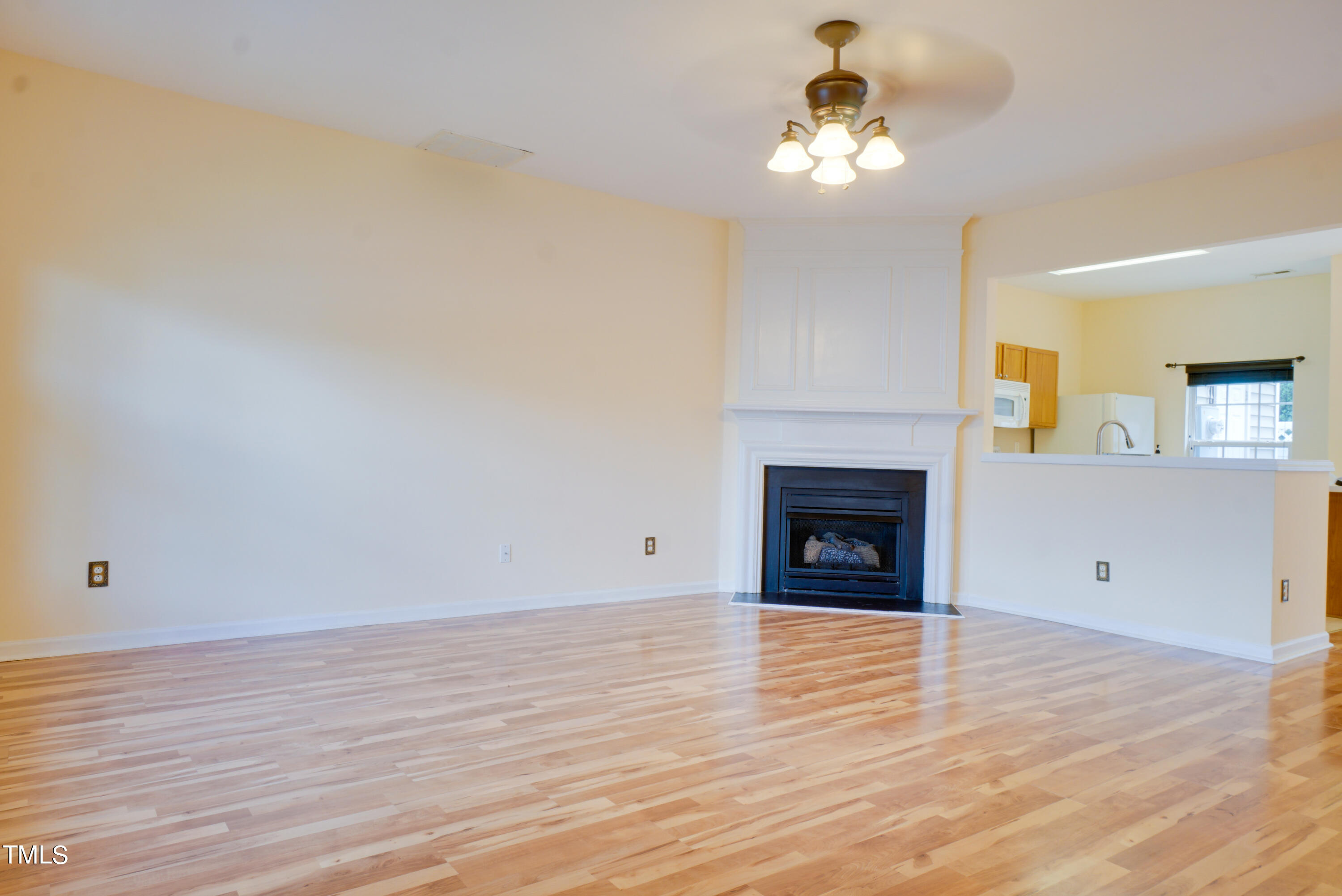 8107 Candelaria Drive Property Photo 2