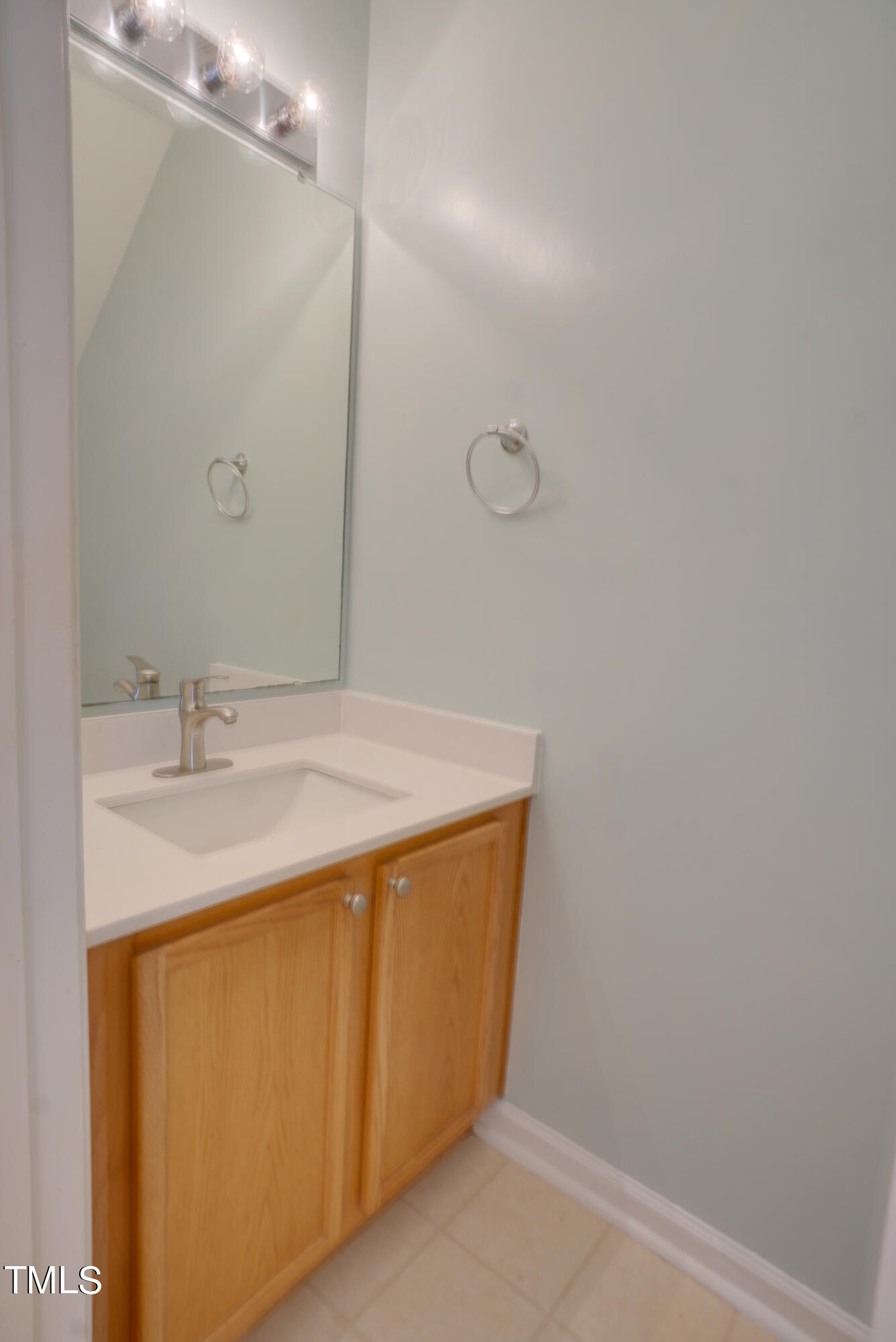 8107 Candelaria Drive Property Photo 6