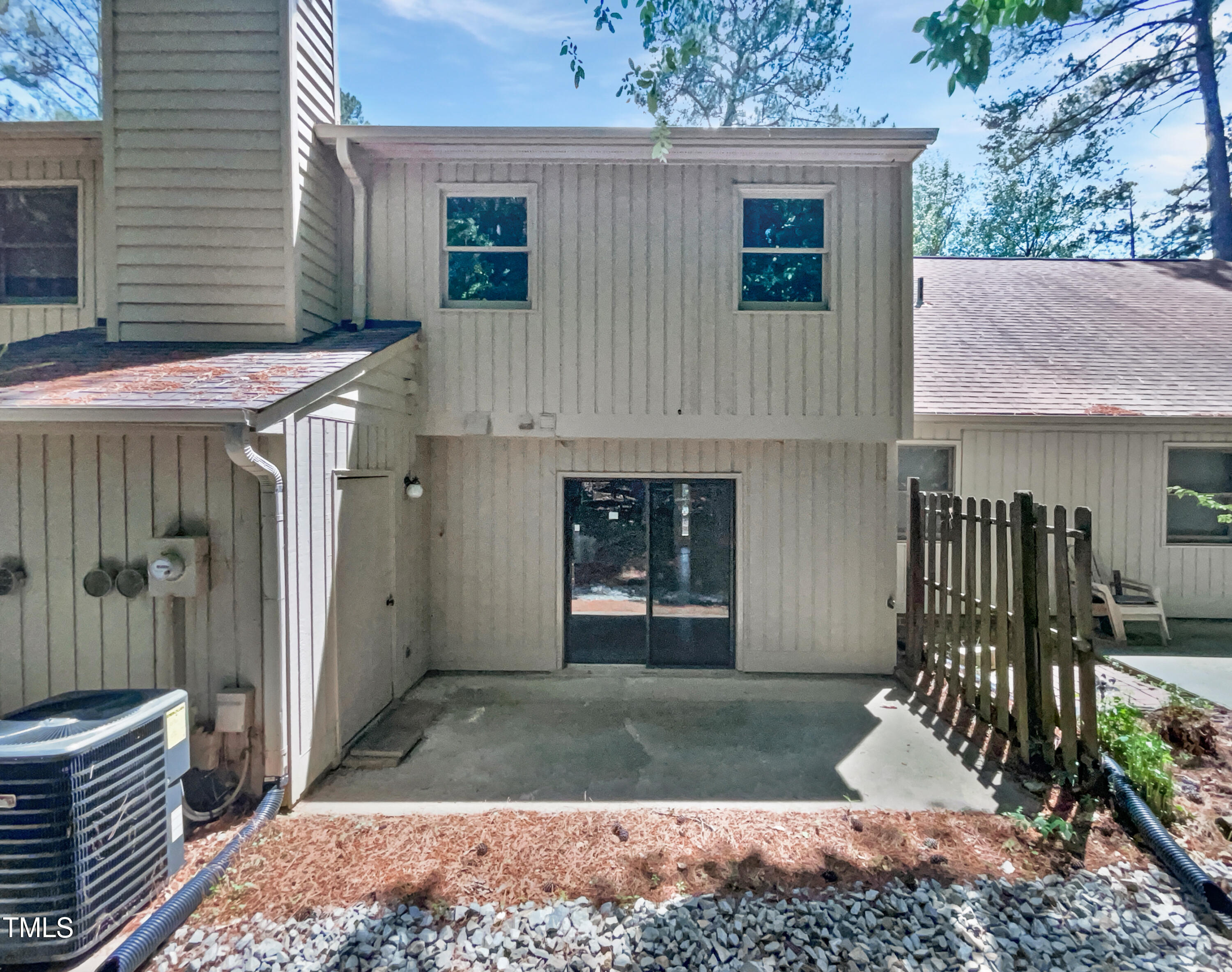 104 Mossbark Lane Property Photo 10