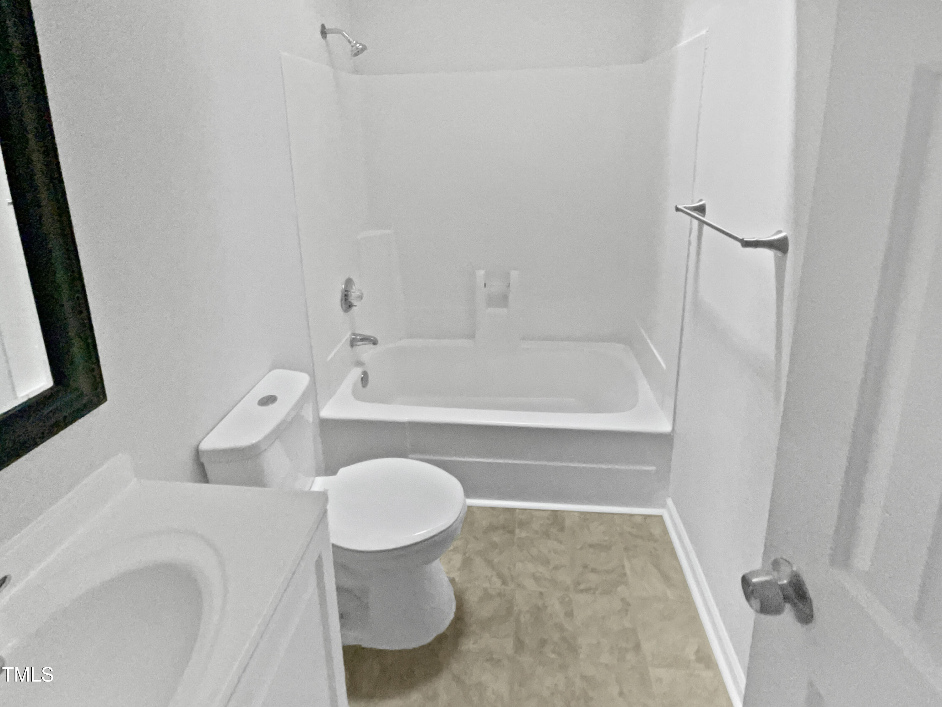 104 Mossbark Lane Property Photo 14