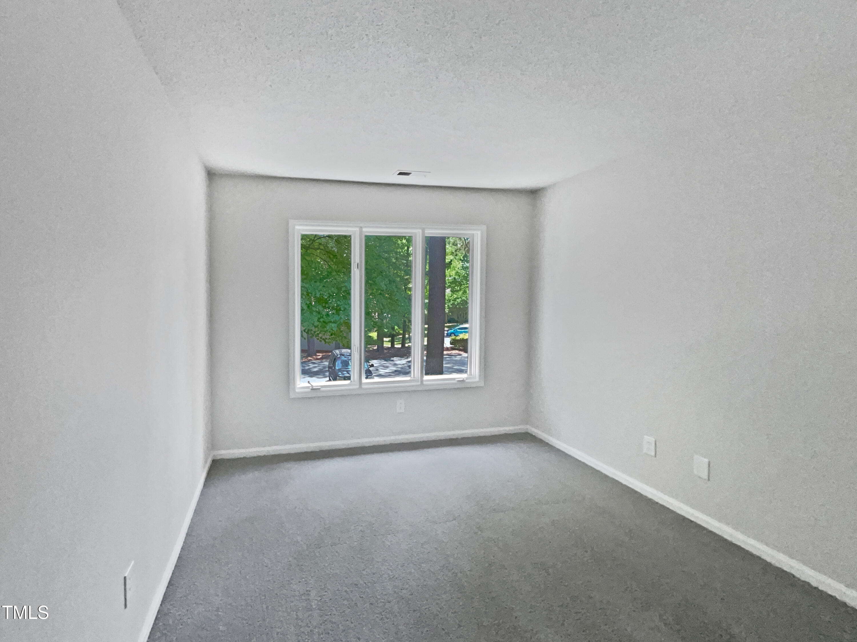 104 Mossbark Lane Property Photo 19