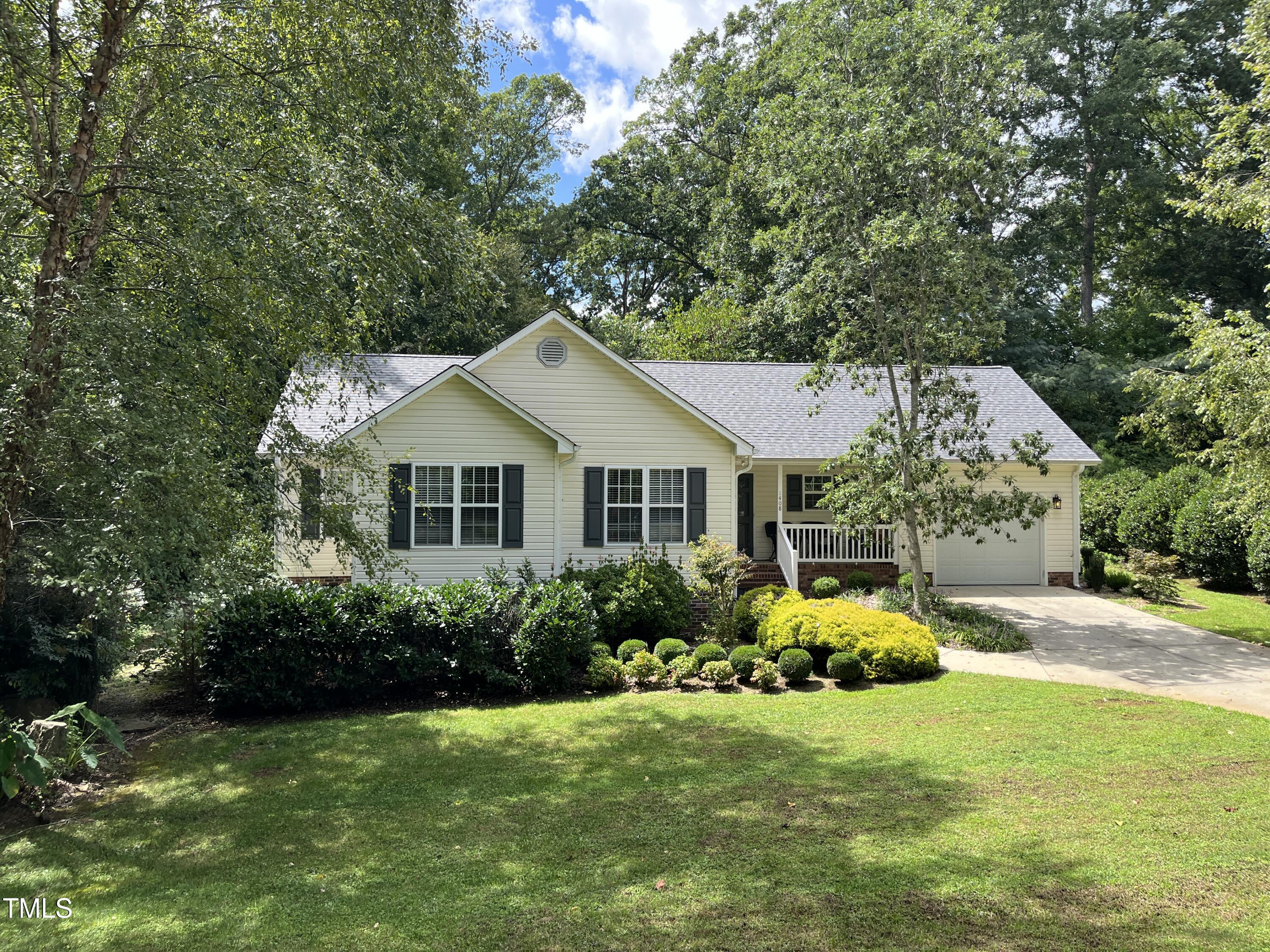 1408 Plantation Circle Property Photo