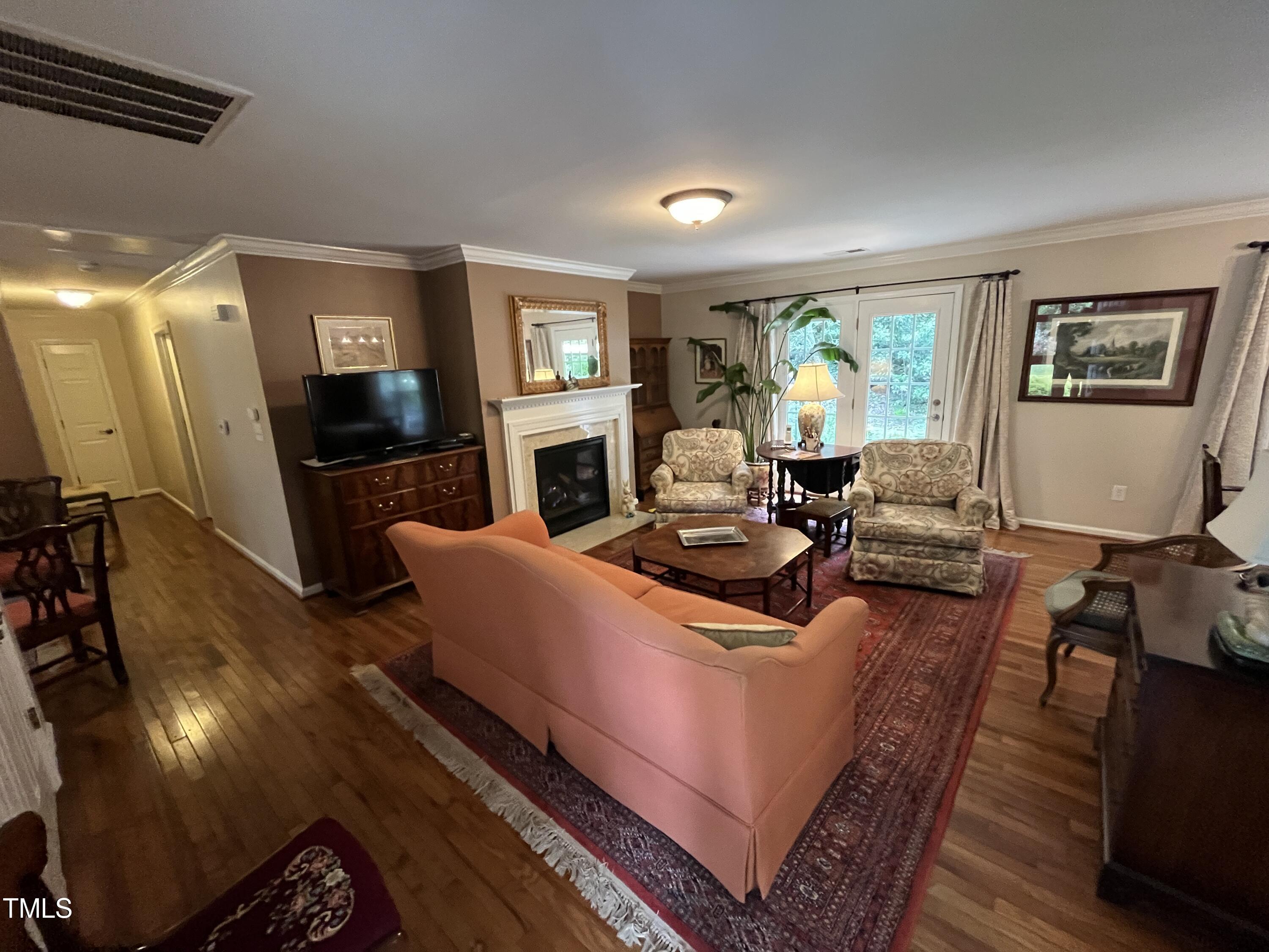 1408 Plantation Circle Property Photo 6