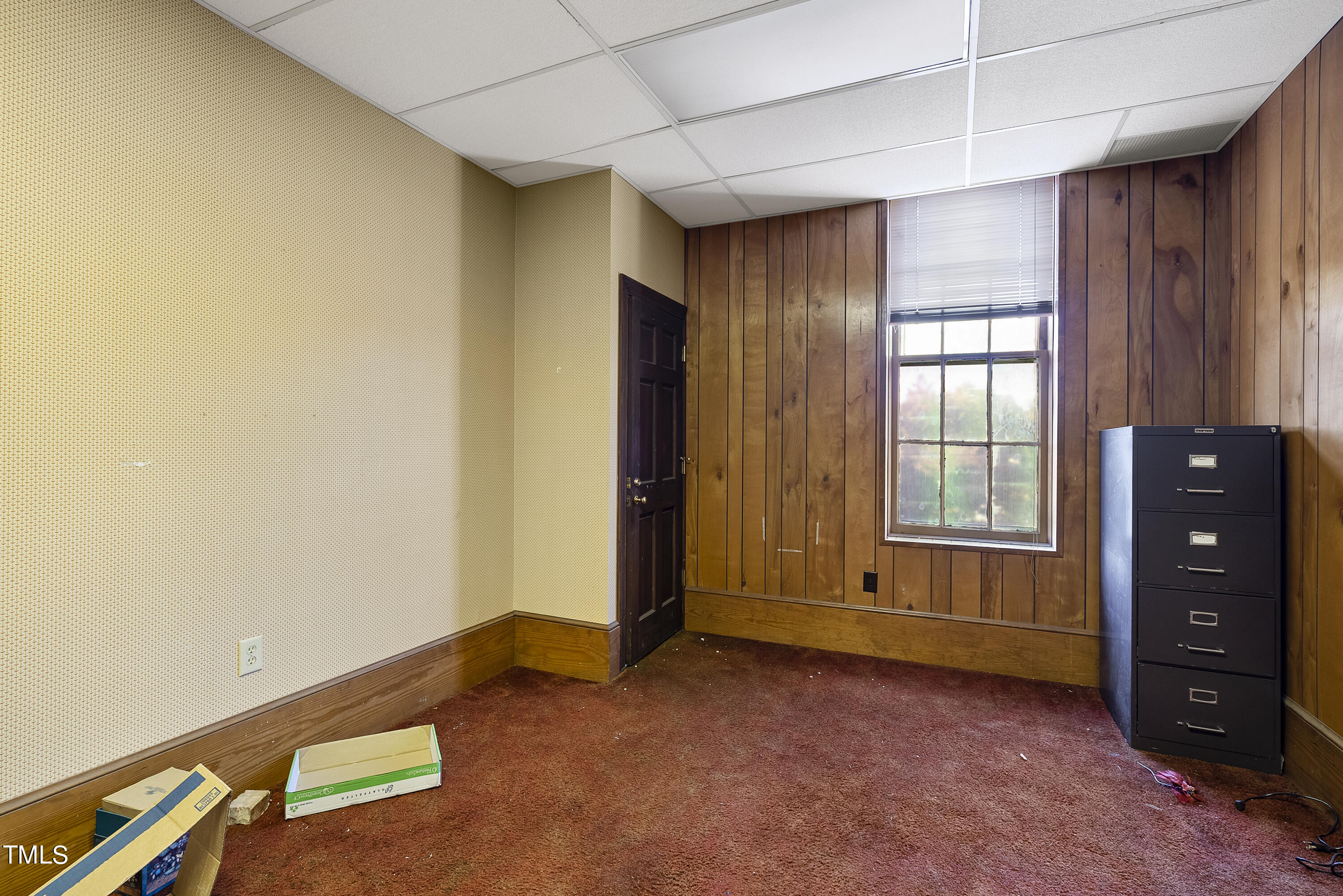 219 E Johnston Street Property Photo 6