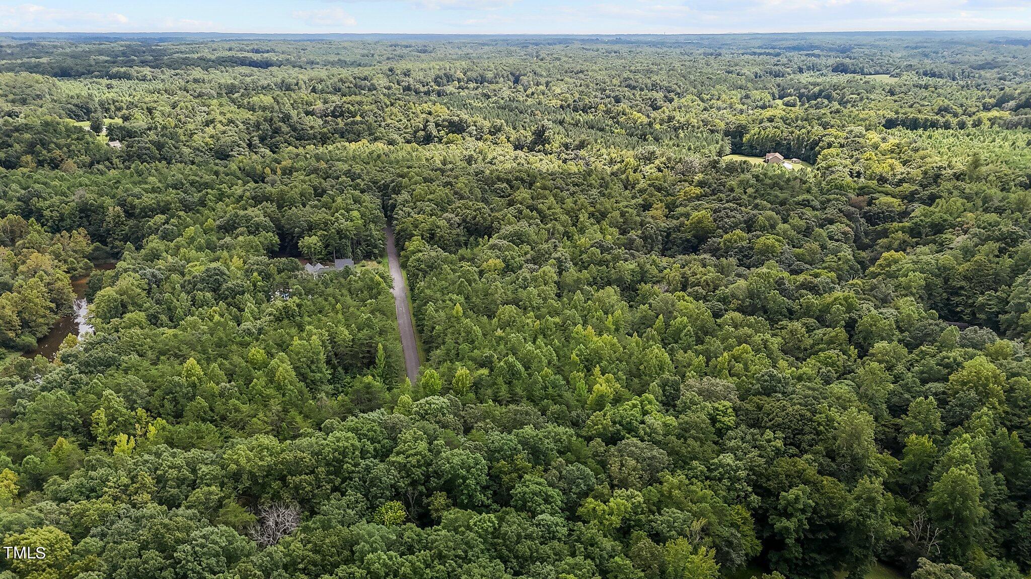 2610 Mackintosh Lake Lane Property Photo 2