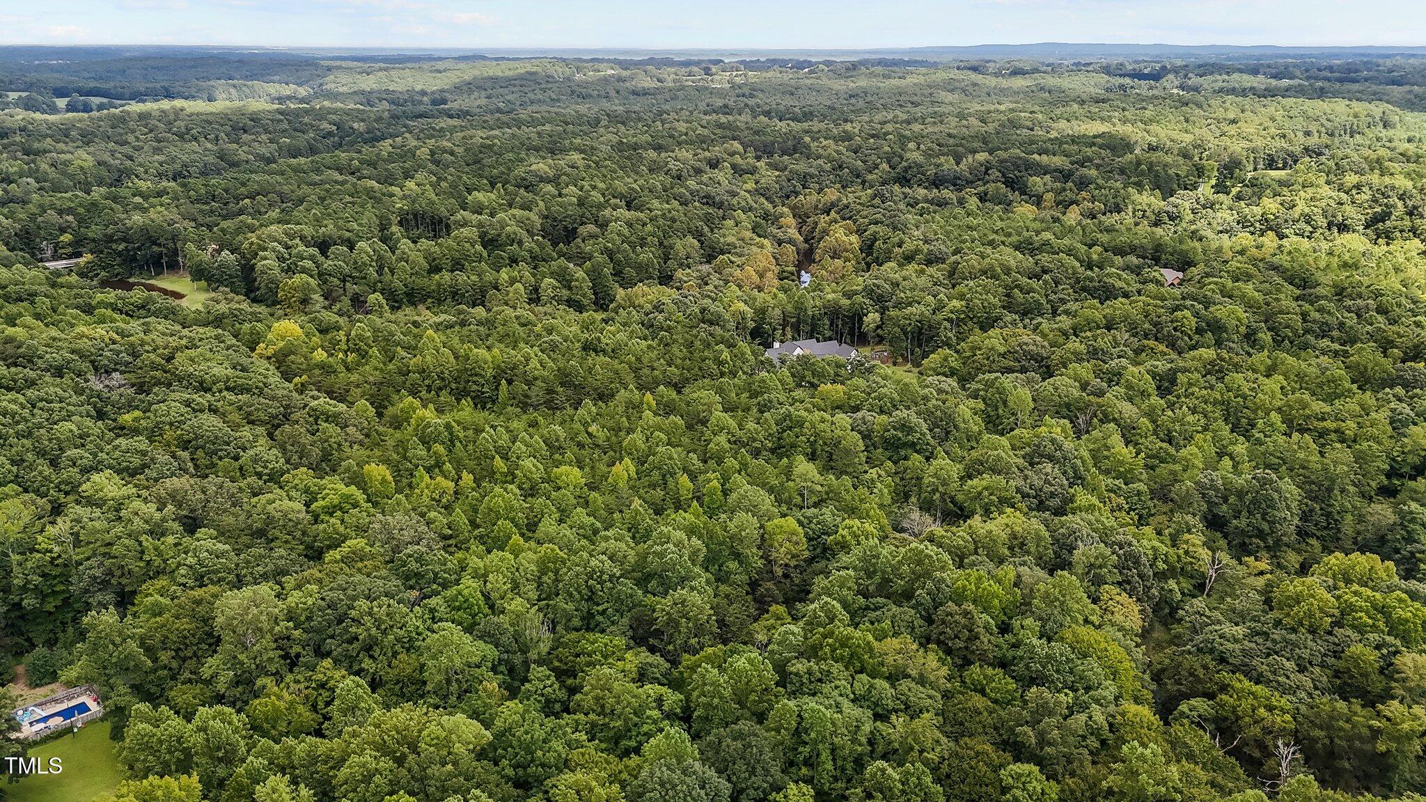 2610 Mackintosh Lake Lane Property Photo 9