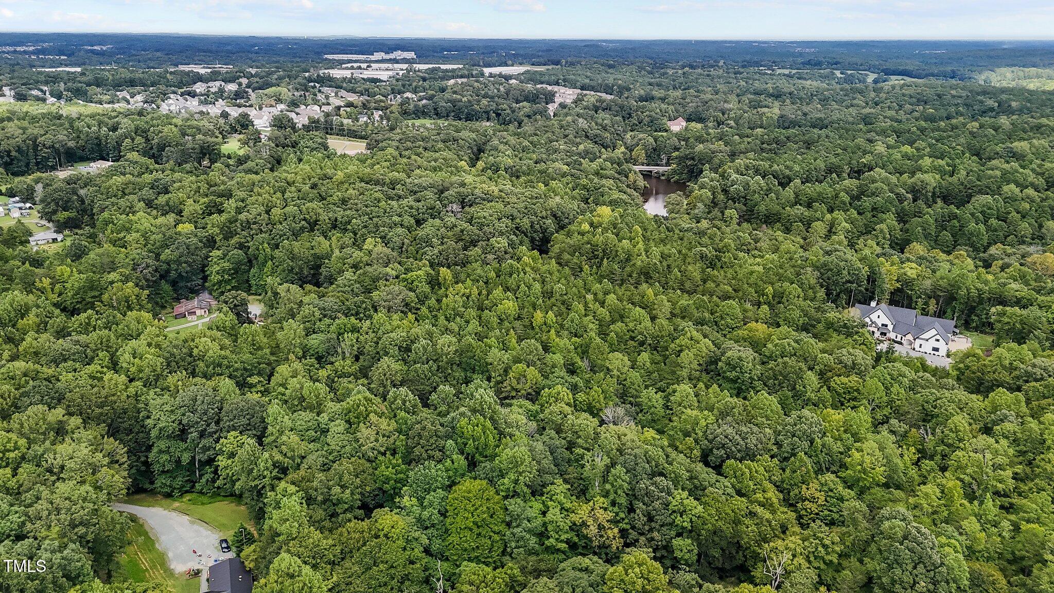 2610 Mackintosh Lake Lane Property Photo 11