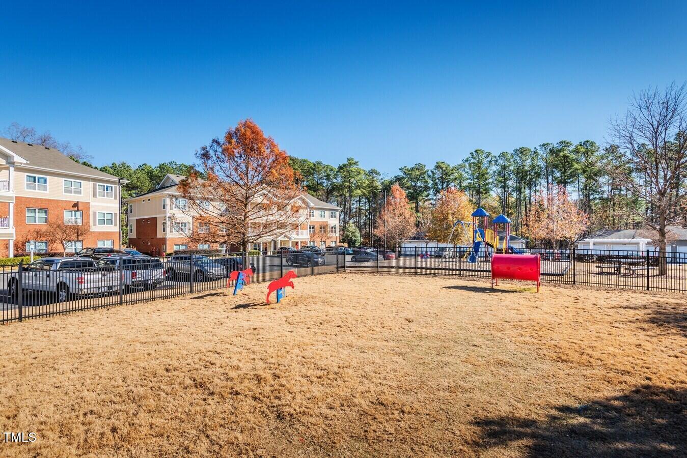 1000 Broadstone Way # B1 Property Photo 8