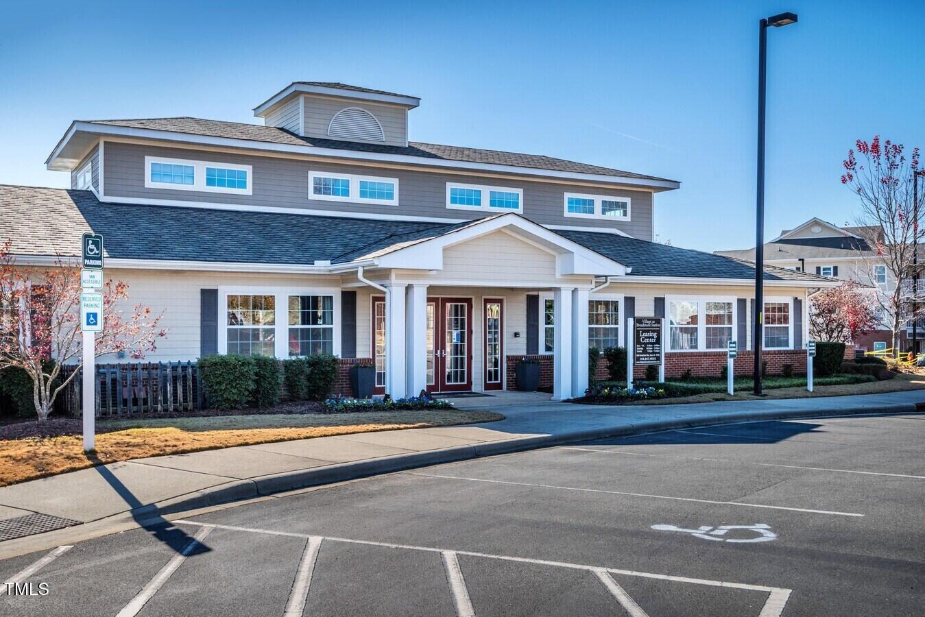 1000 Broadstone Way # B1 Property Photo 9