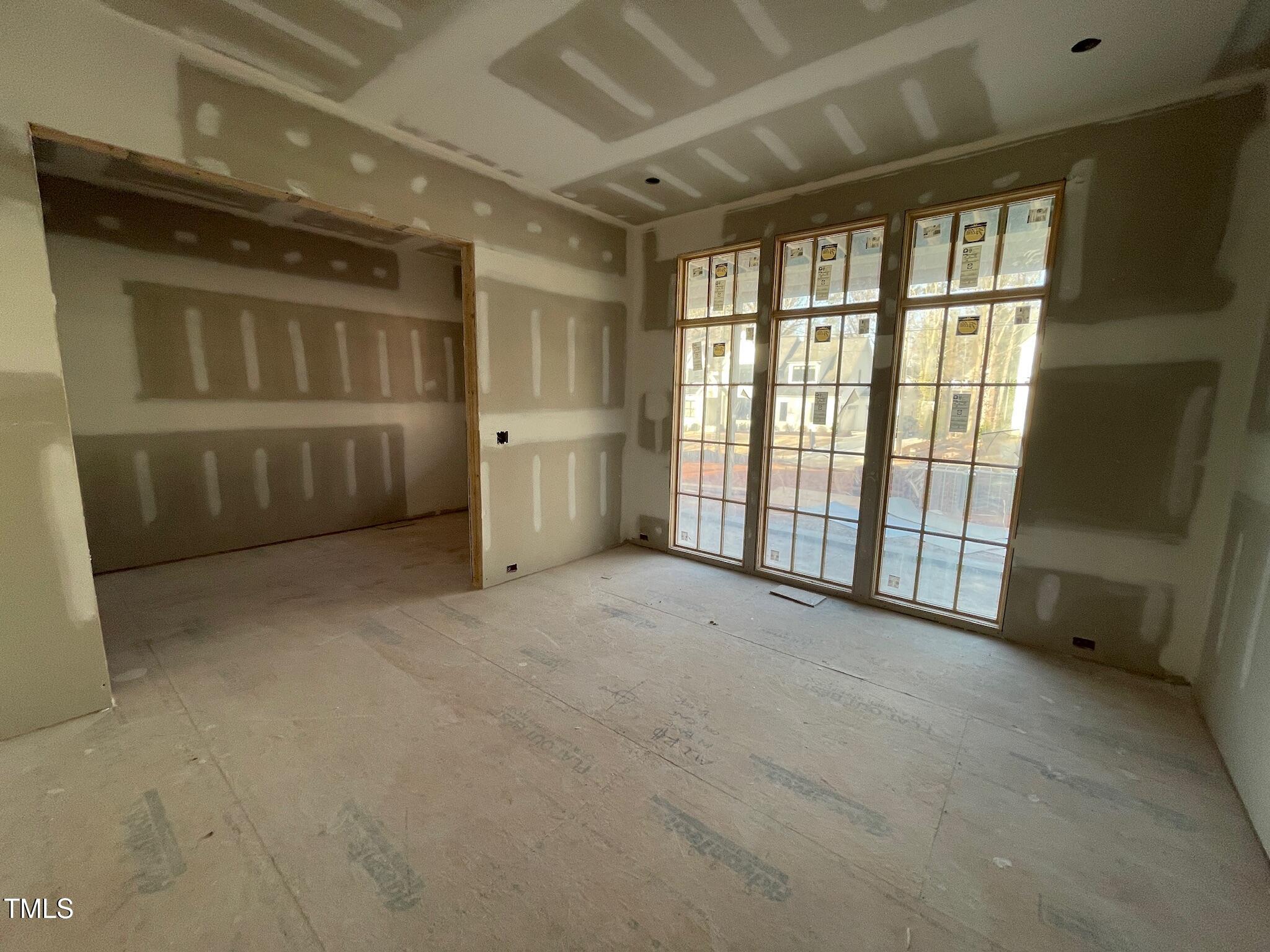 1101 Manchester Property Photo 7