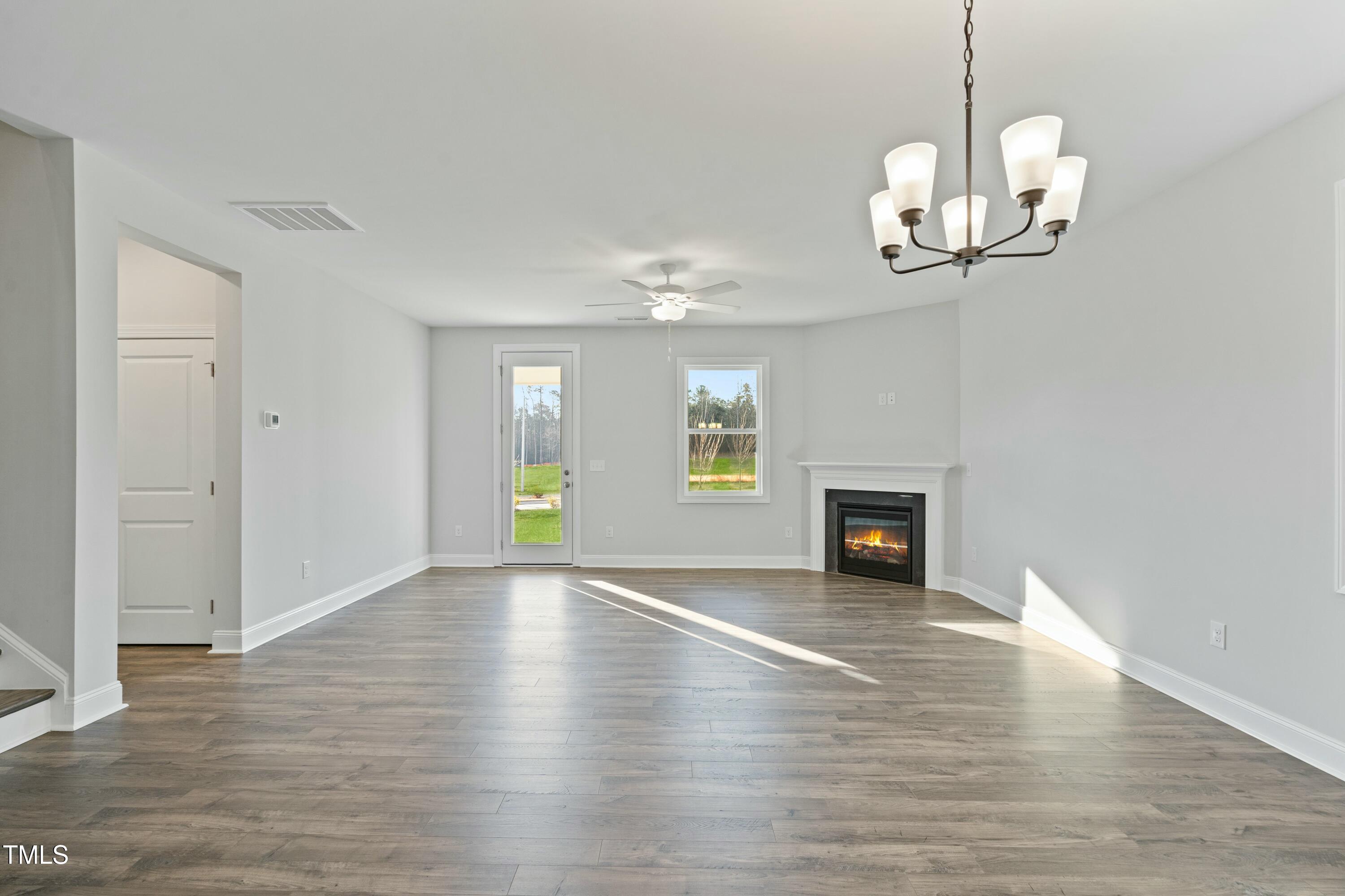 808 Challenger Lane Property Photo 14