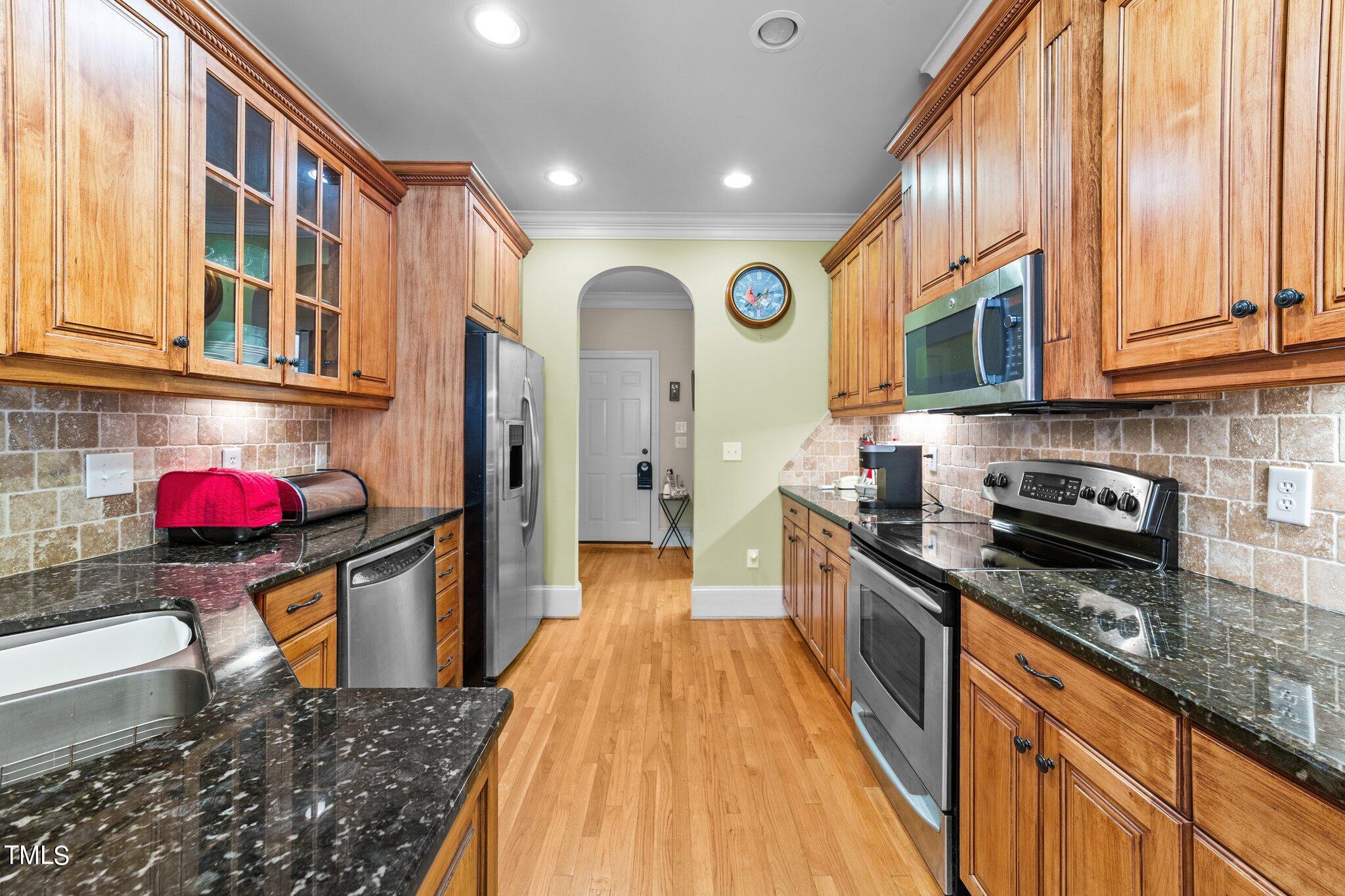100 Brittmoore Court Property Photo 8