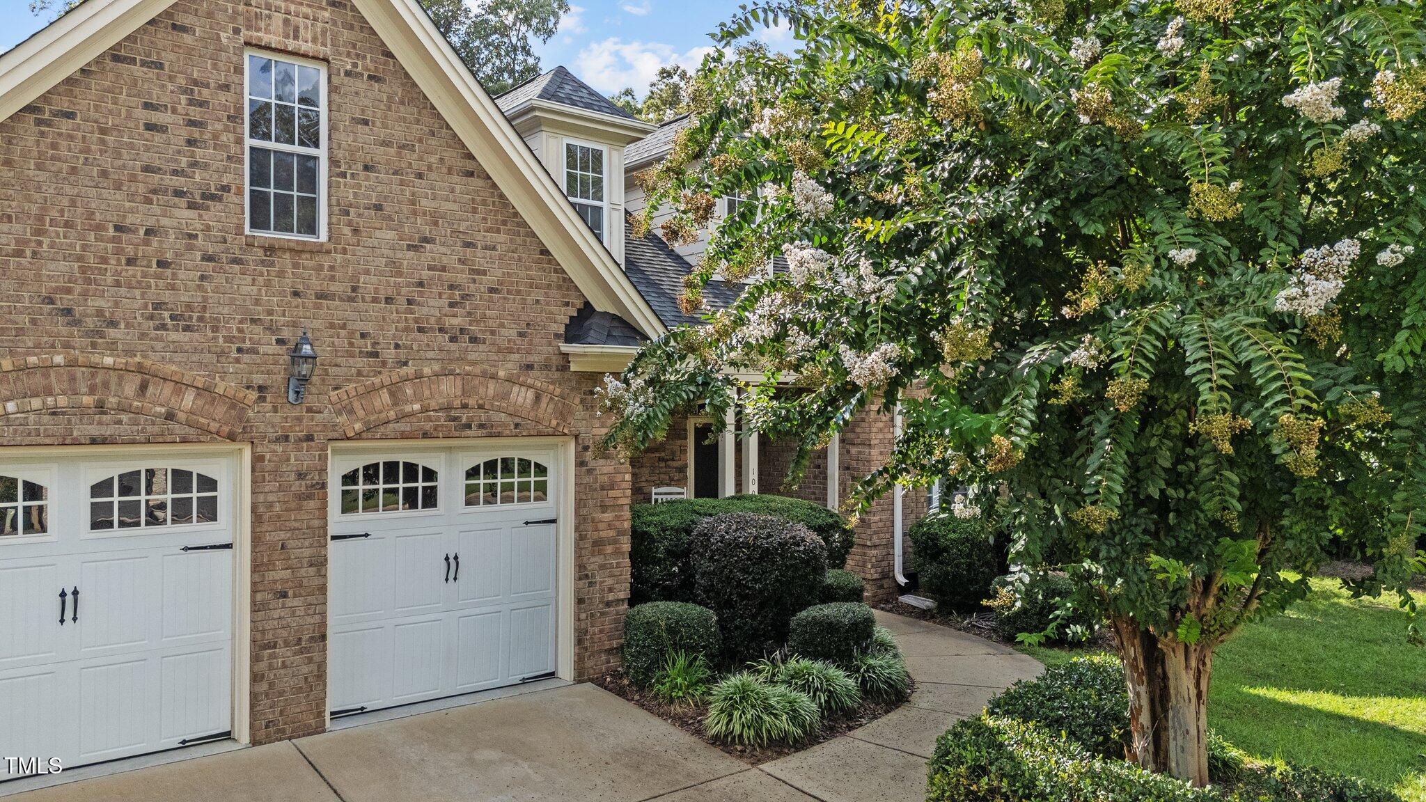 100 Brittmoore Court Property Photo 35