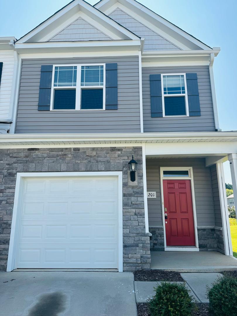 201 Liam Street Property Photo 4
