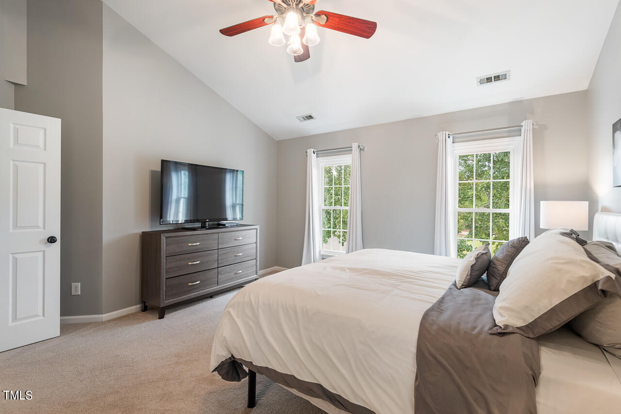 116 Dallavia Court Property Photo 24