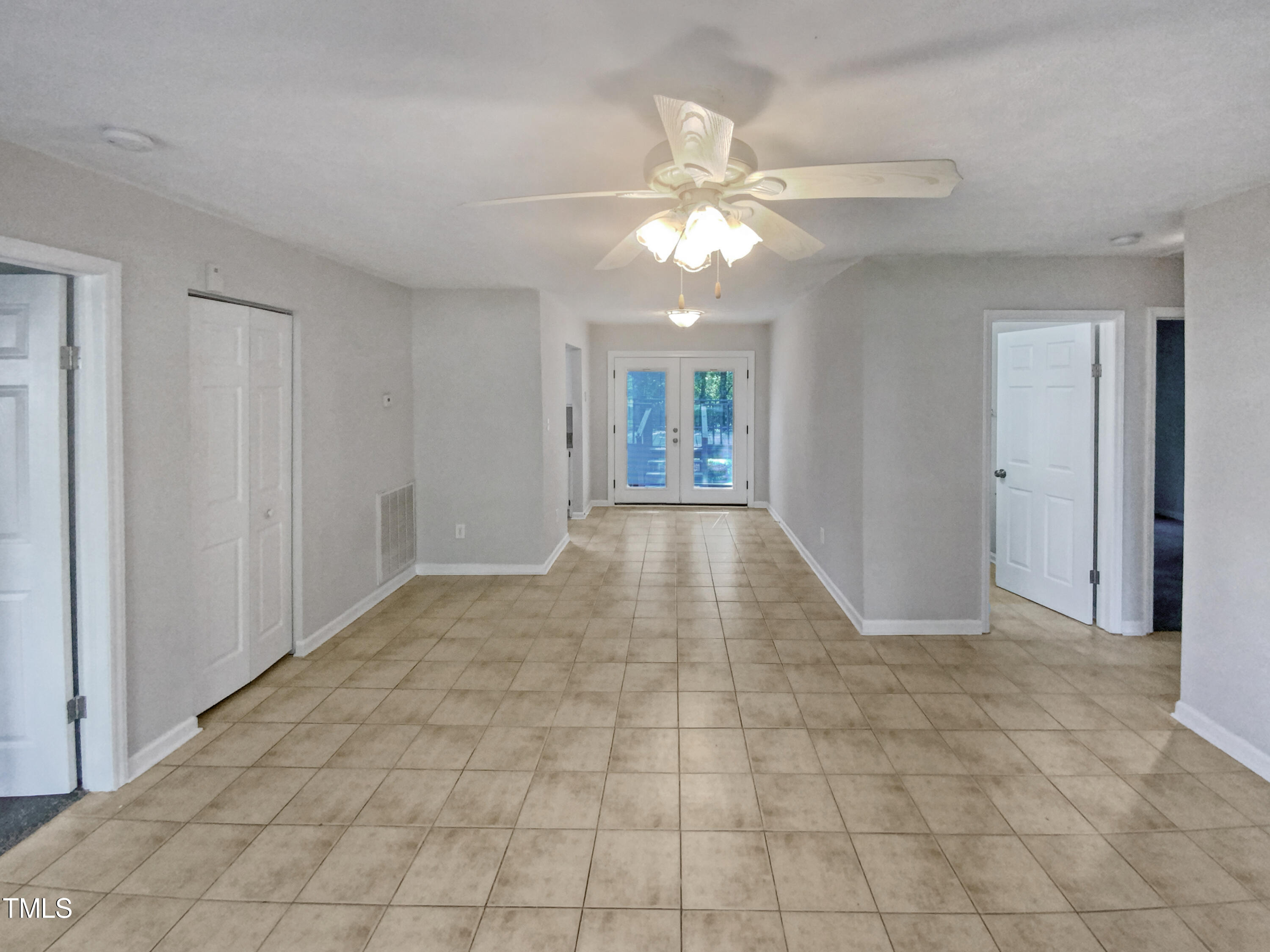 105 Tottingham Court Property Photo 6