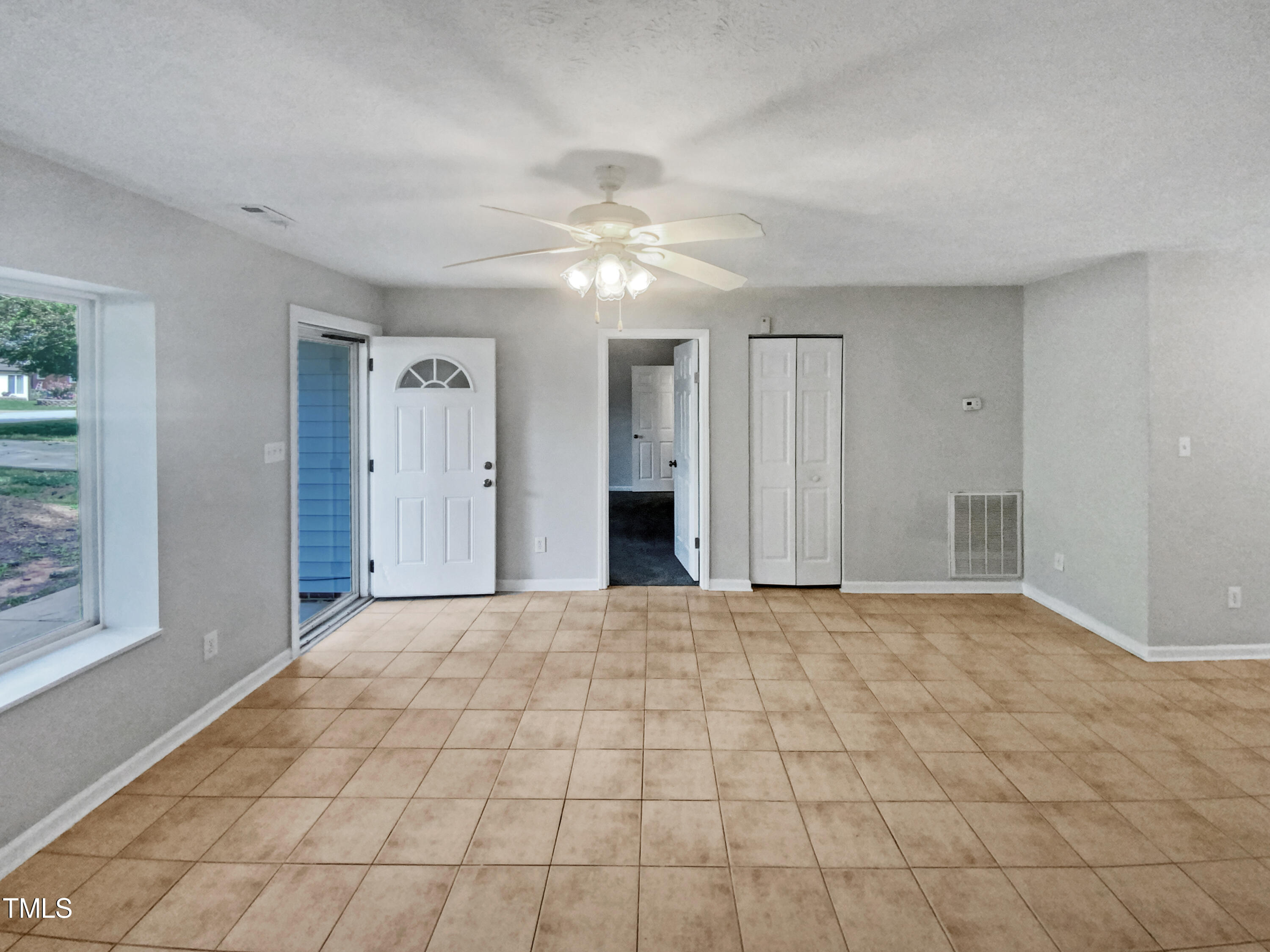 105 Tottingham Court Property Photo 7