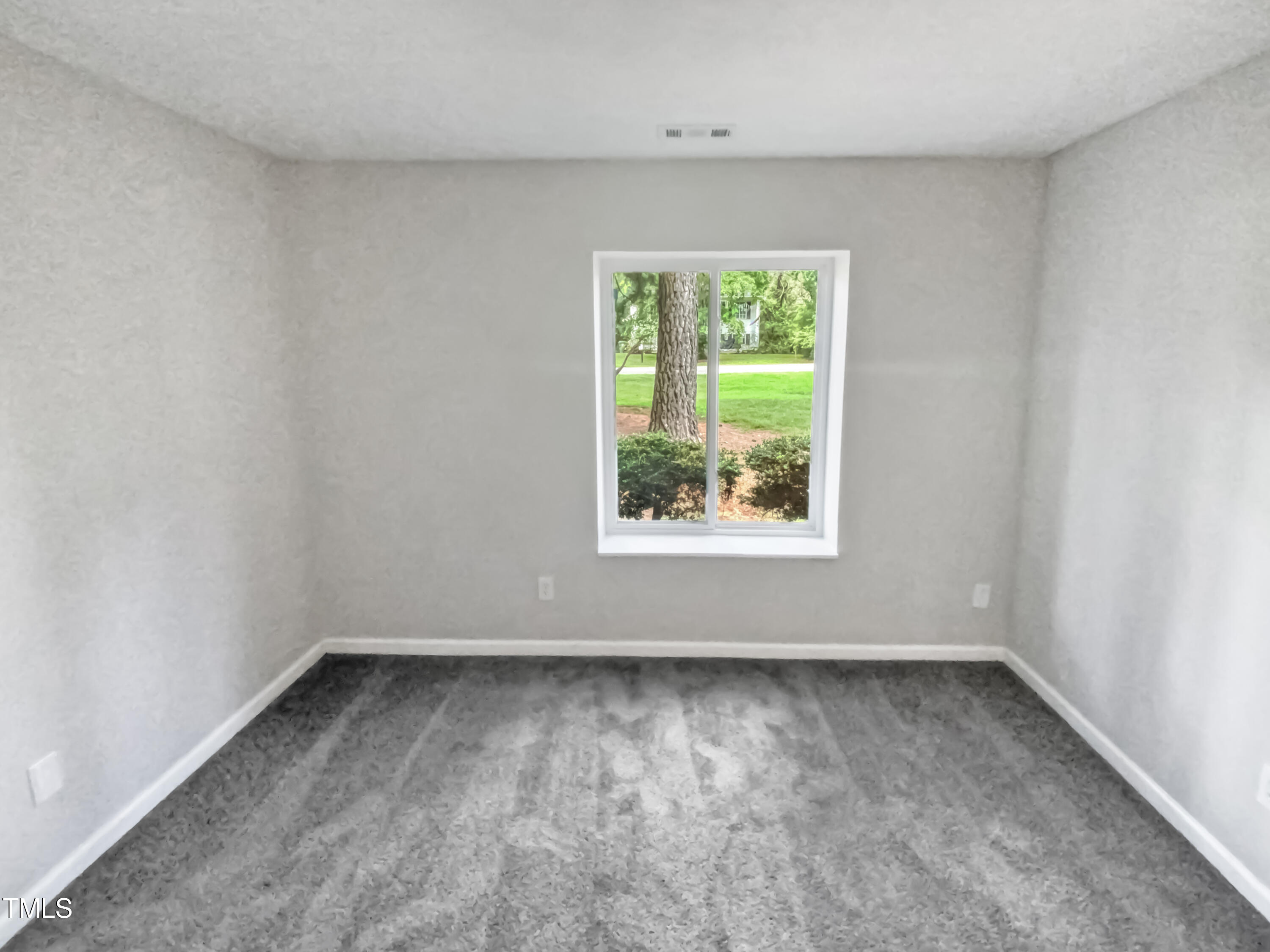 105 Tottingham Court Property Photo 13