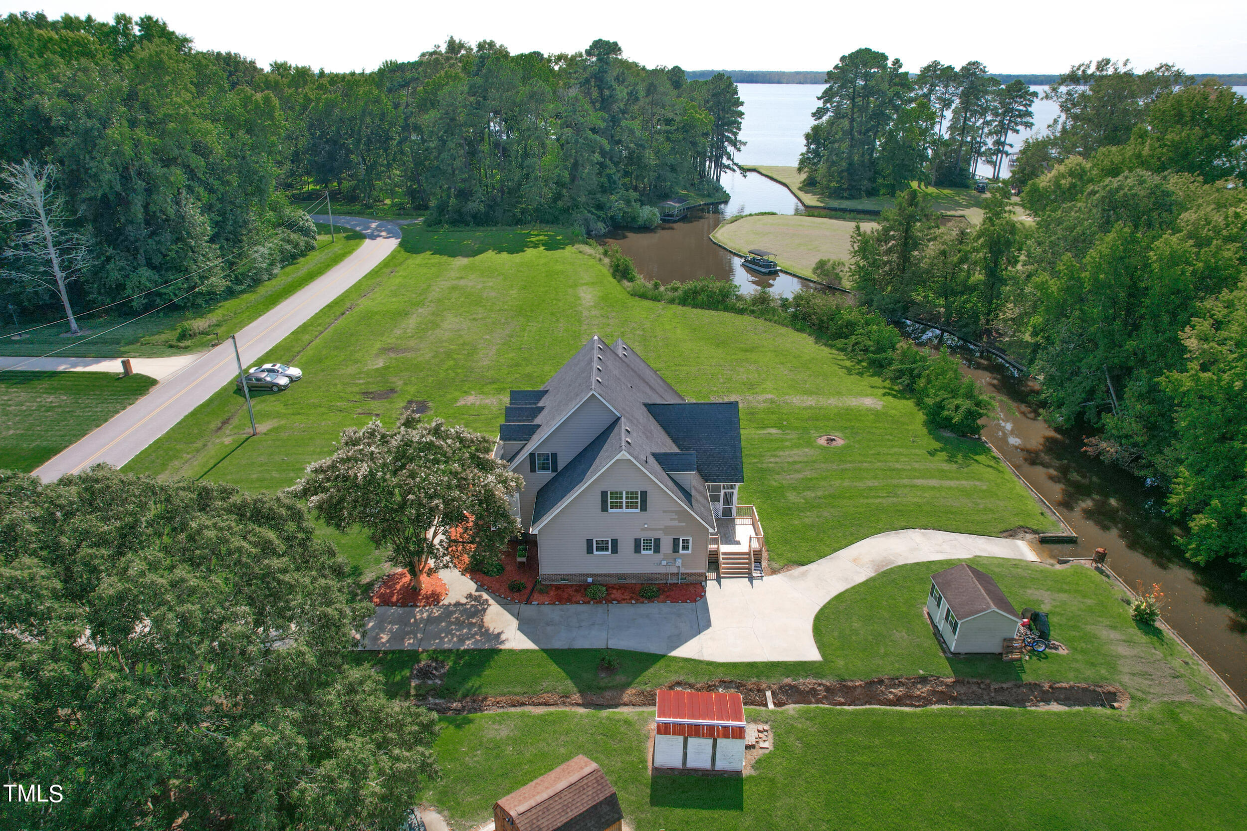 137 Dances Bay Road Property Photo 9
