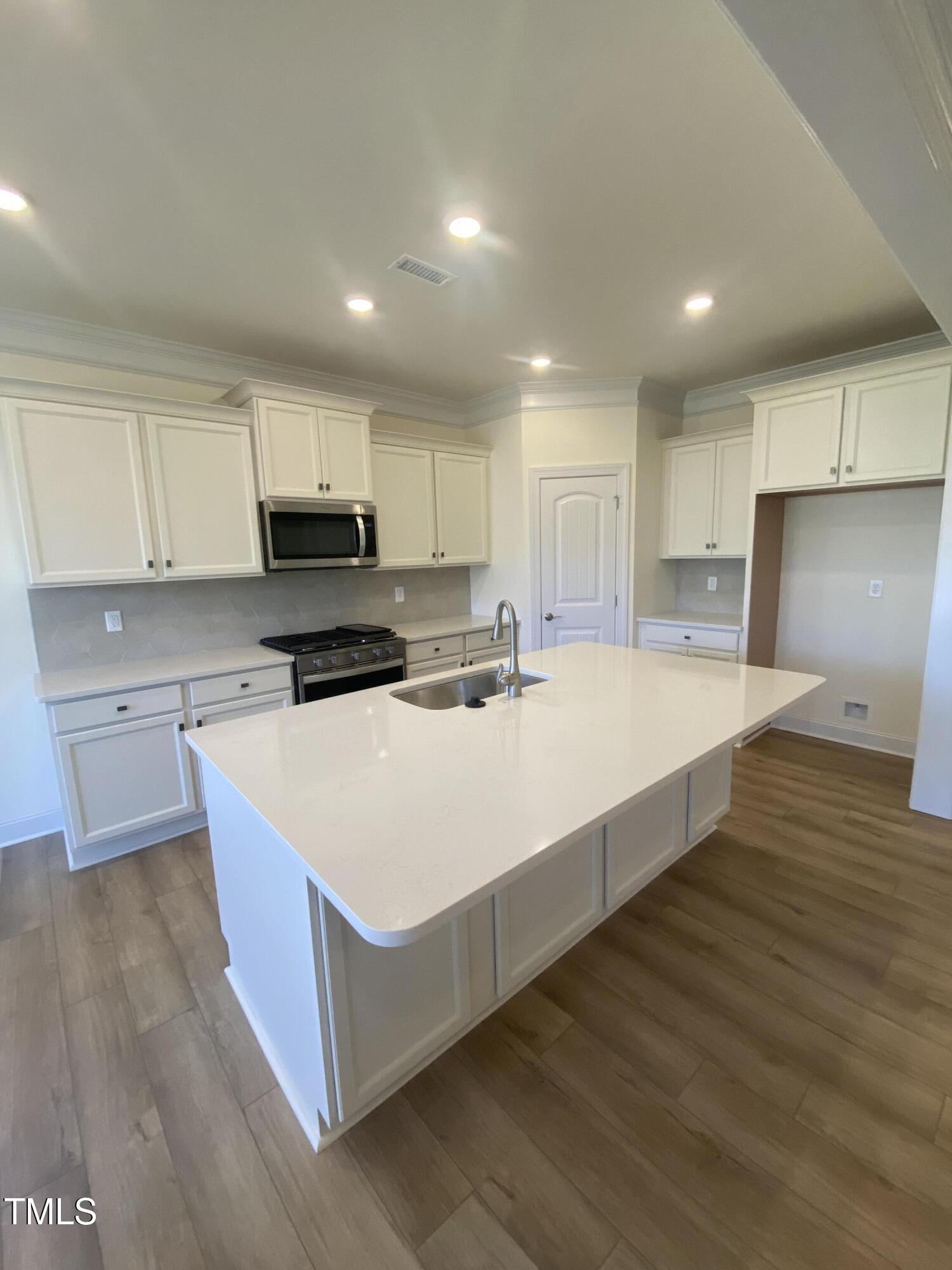 60 Sawtooth Oak Lane Property Photo 7
