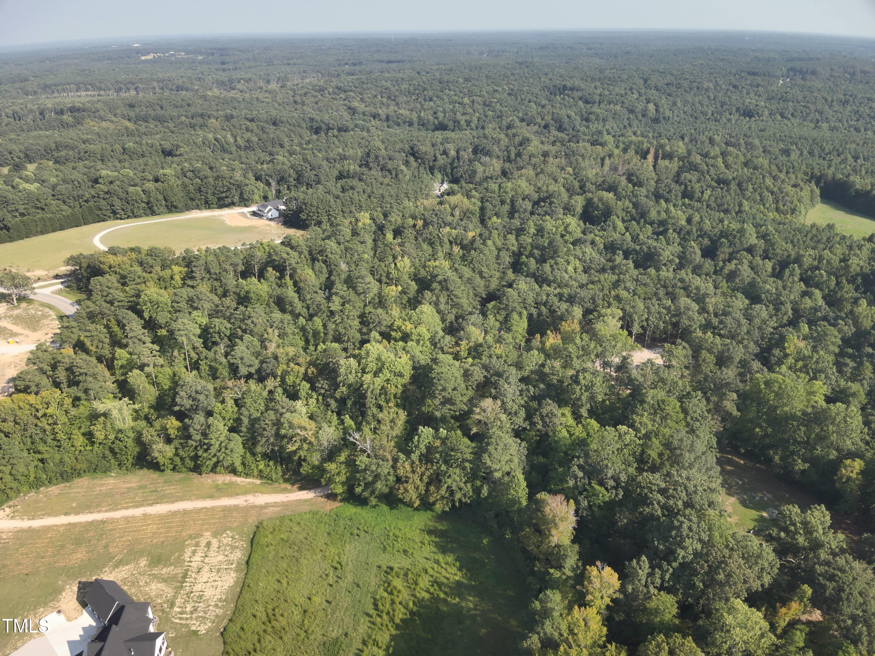 20 Peach Blossom Court Property Photo 3