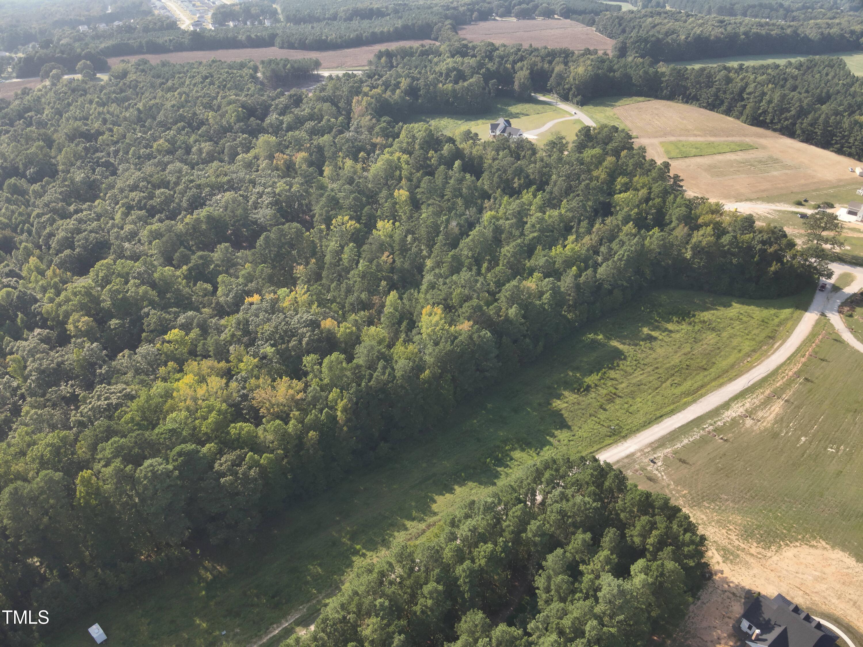 20 Peach Blossom Court Property Photo 9