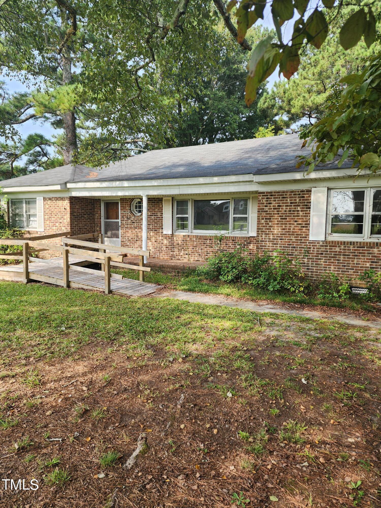 9246 Us Highway 301 Property Photo 3